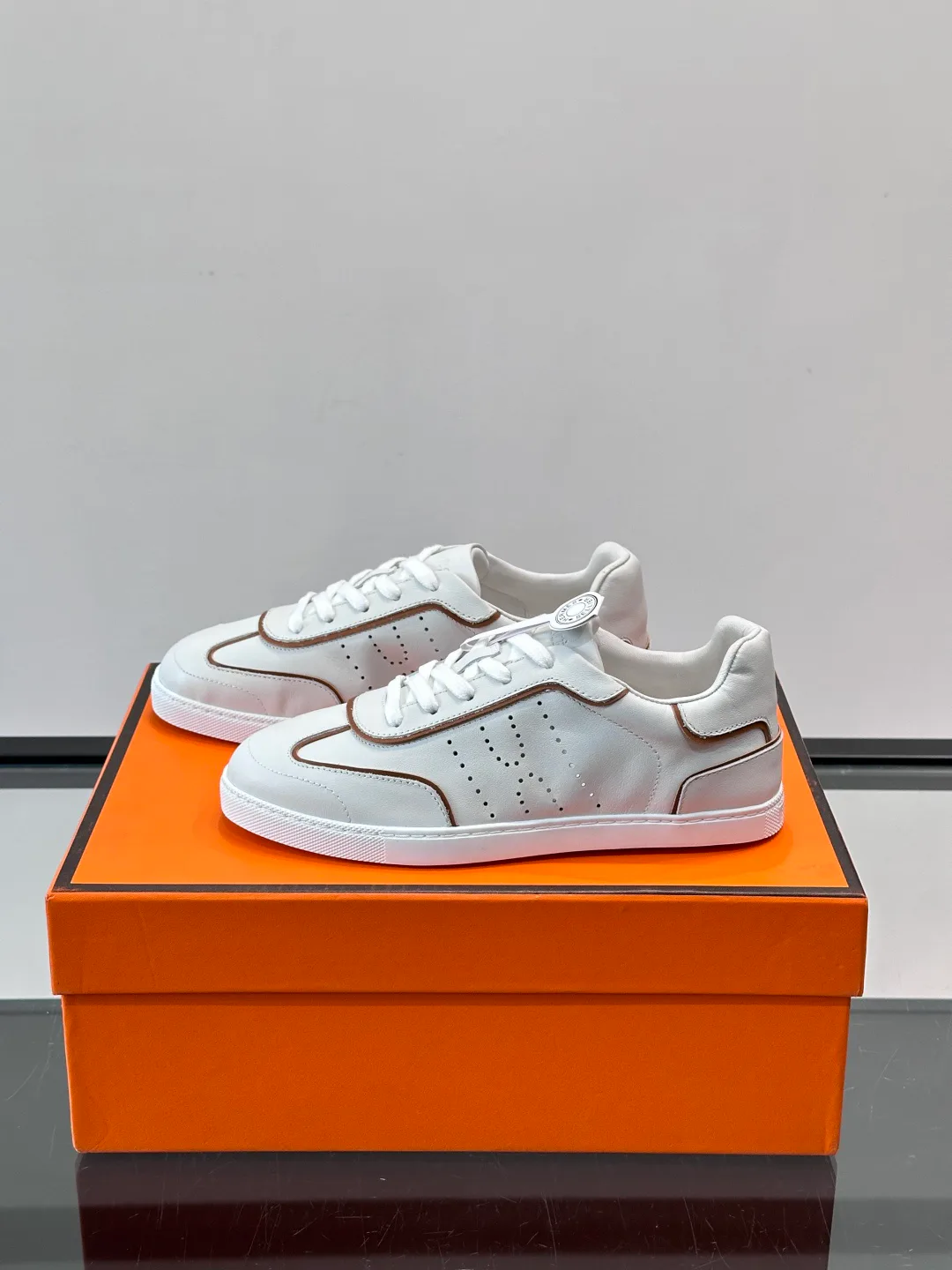 Кроссовки Женские Hermes 18102930