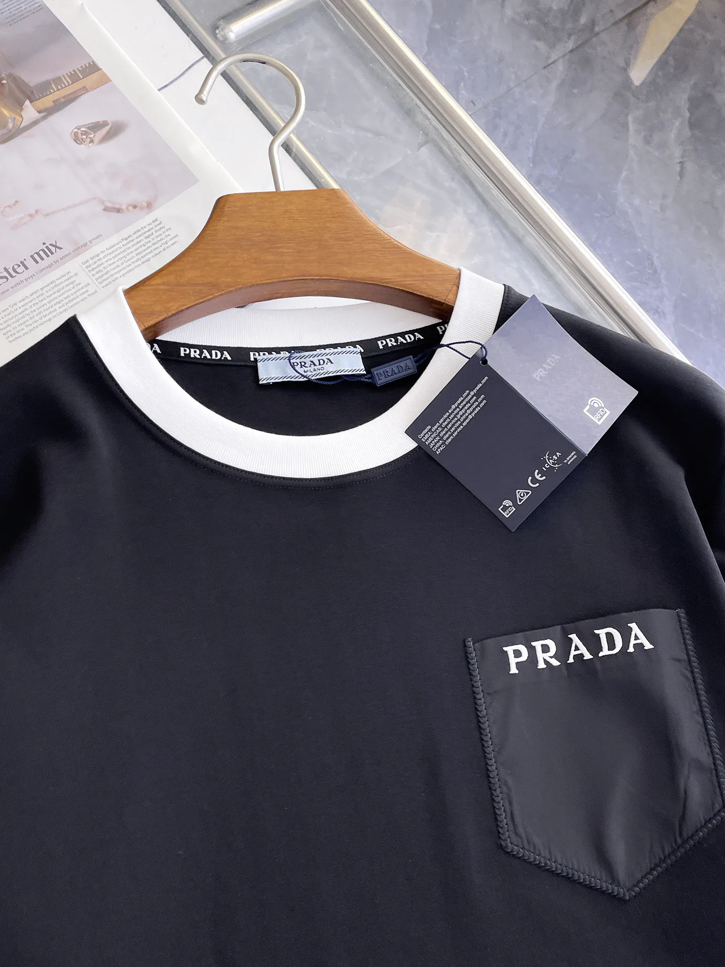 Футболки Мужские Prada 17579691