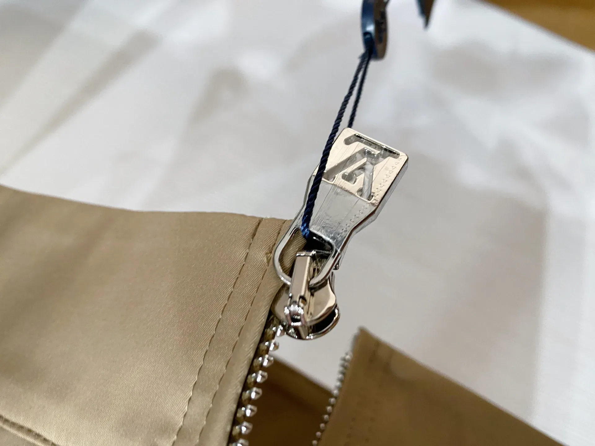 Куртки И Пуховики Мужские Louis Vuitton 2385903