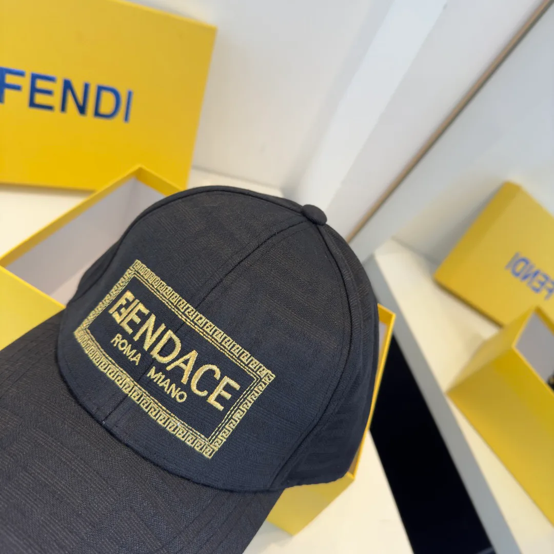 Головные Уборы Fendi 11416630