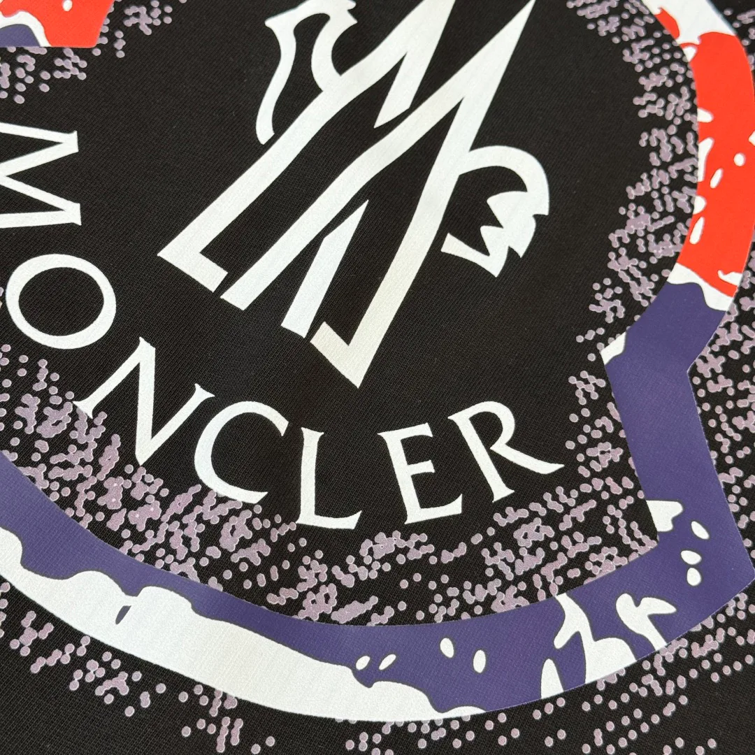 Футболки Женские Moncler 10201137