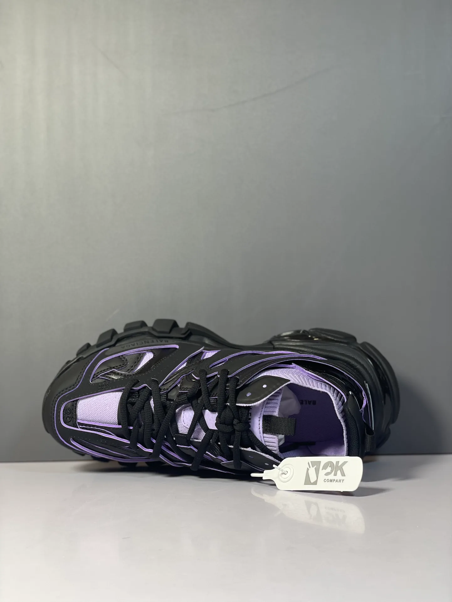 Кроссовки Женские Balenciaga 9674