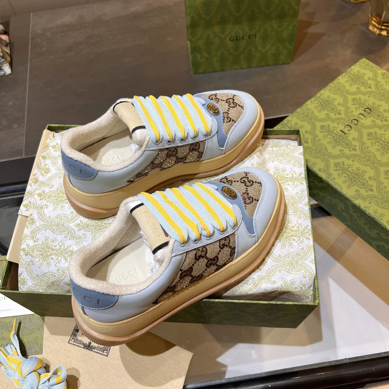 Кроссовки Женские Gucci 17955443