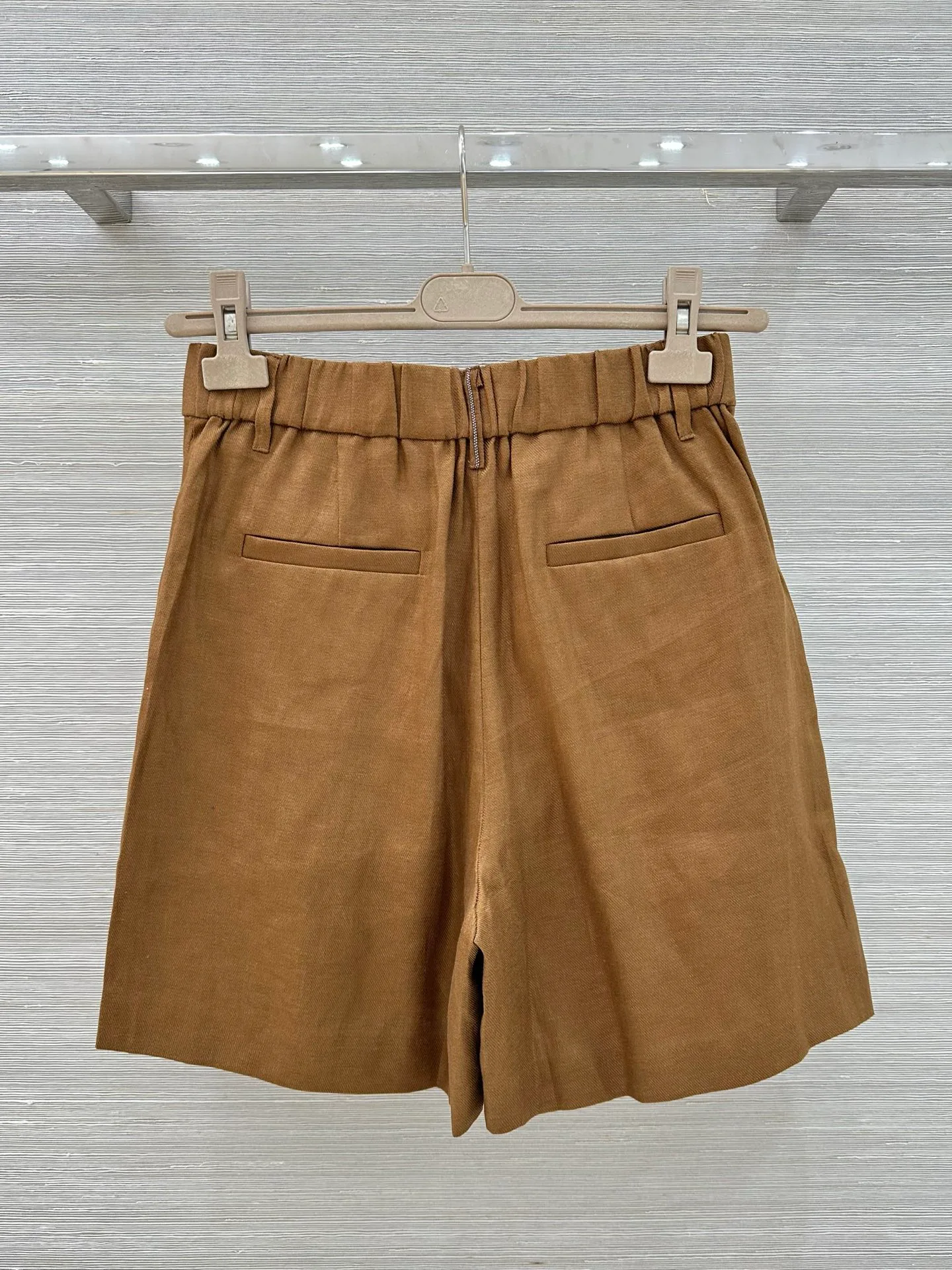 Шорты Женские Brunello Cucinelli 13153861
