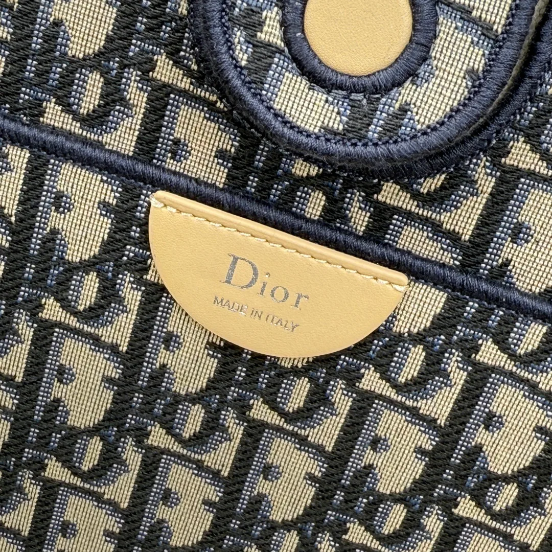 Классические Сумки Женские Christian Dior 18187815