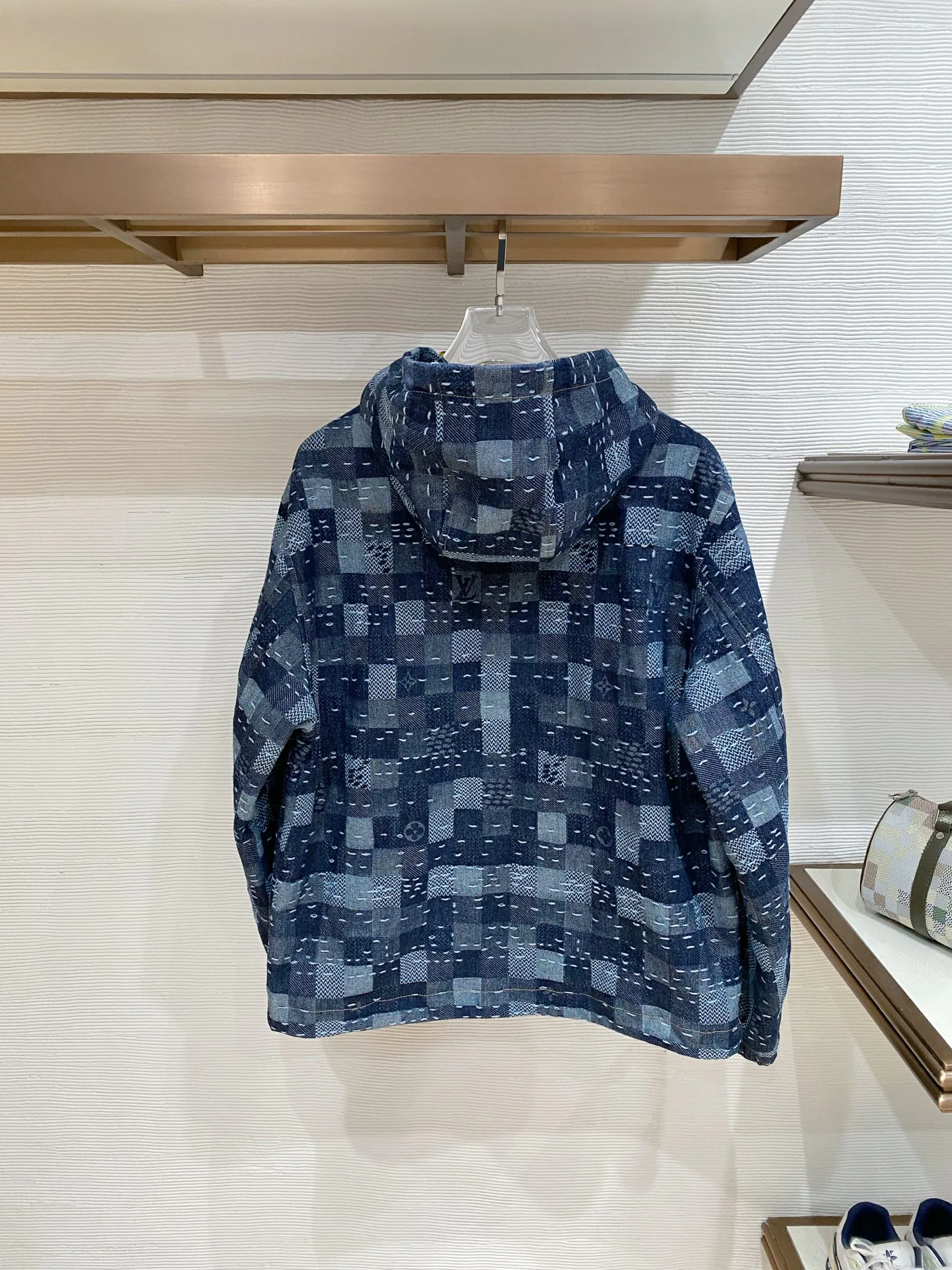 Куртки И Пуховики Мужские Louis Vuitton 10271850