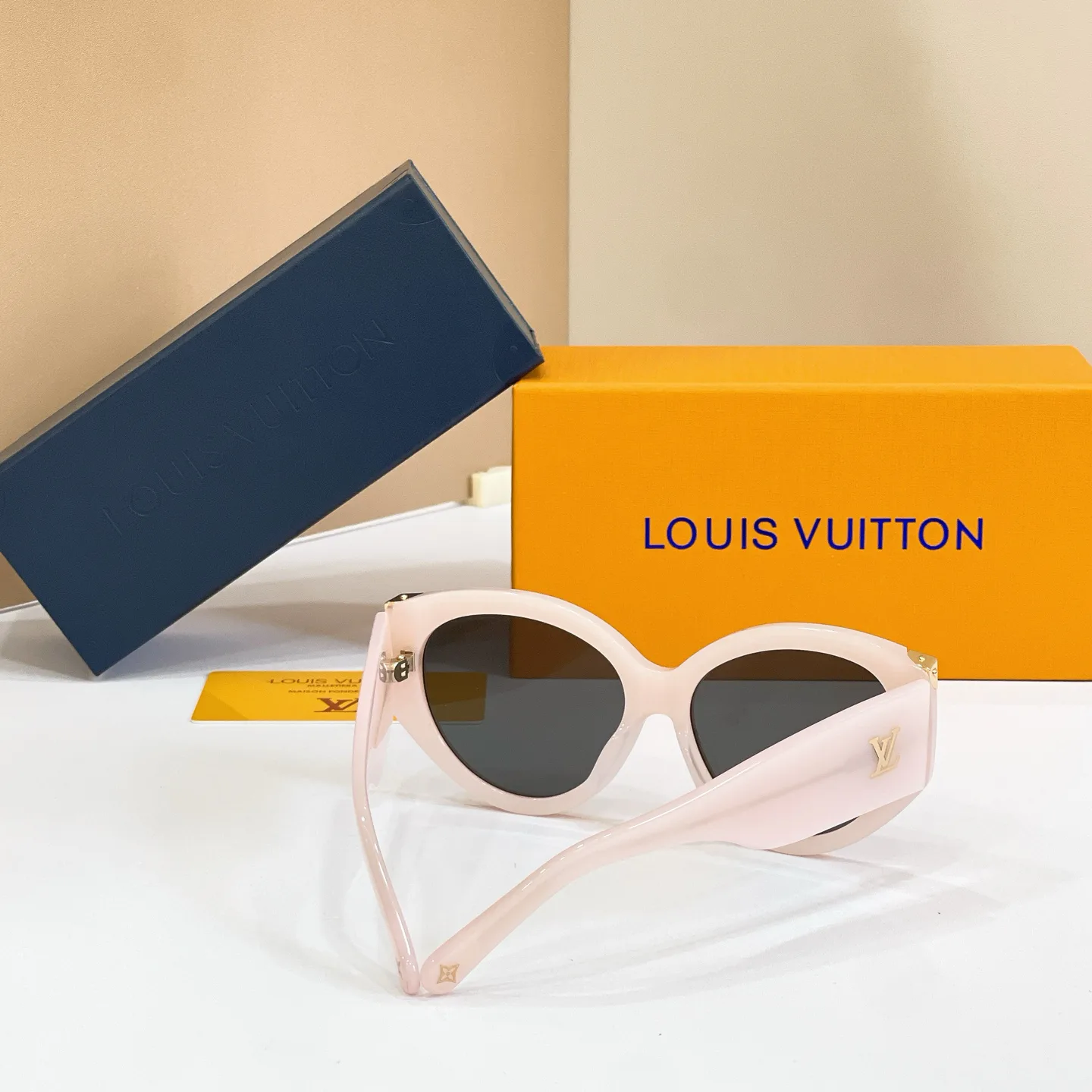 Очки Louis Vuitton 17495881