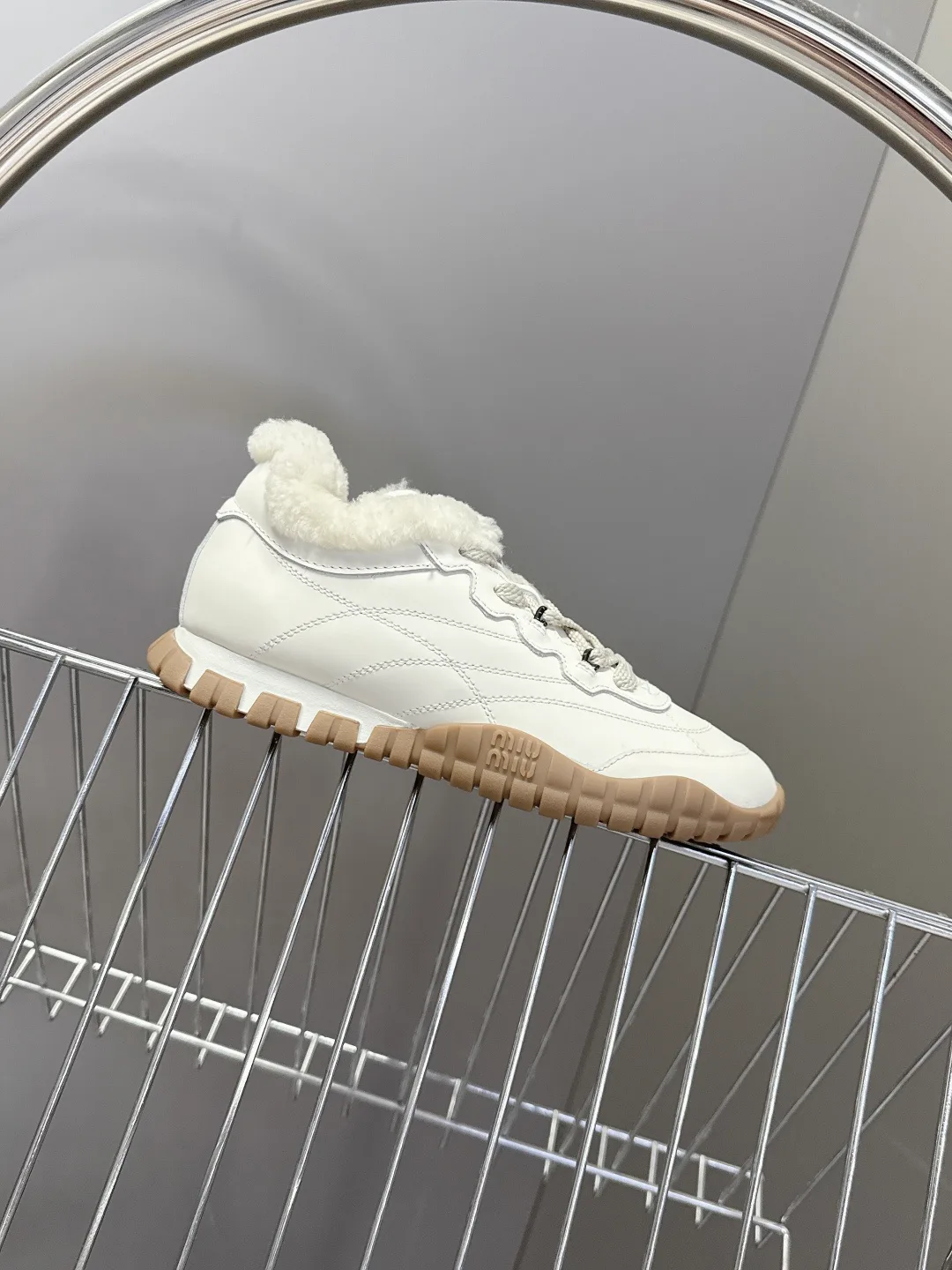 Кроссовки Женские Miu Miu 244012