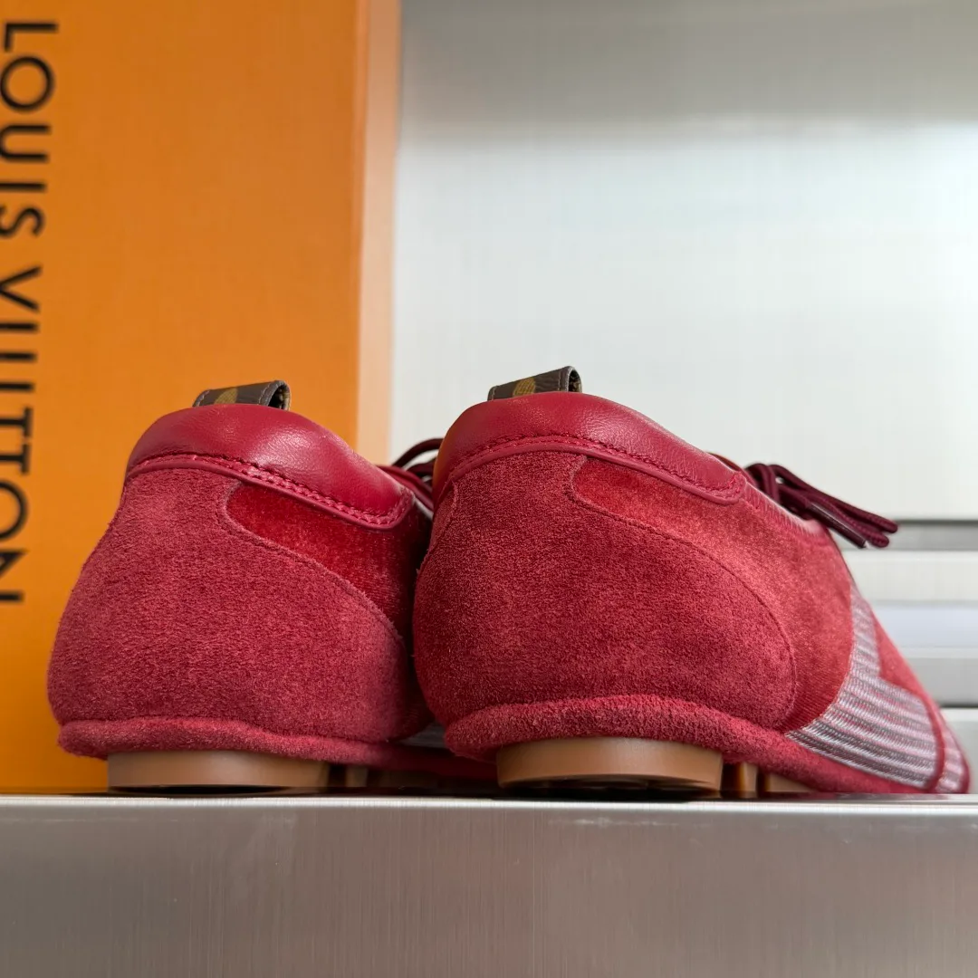 Кроссовки Женские Louis Vuitton 4304565