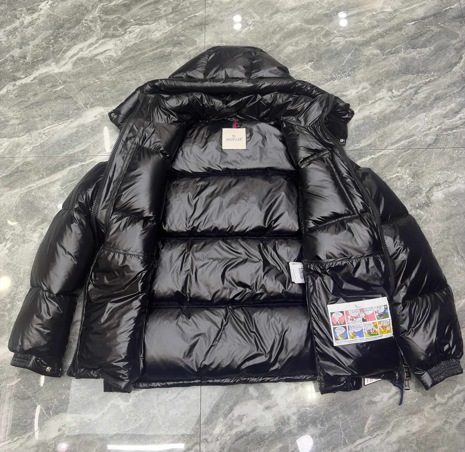 Куртки И Пуховики Мужские Moncler 17568676