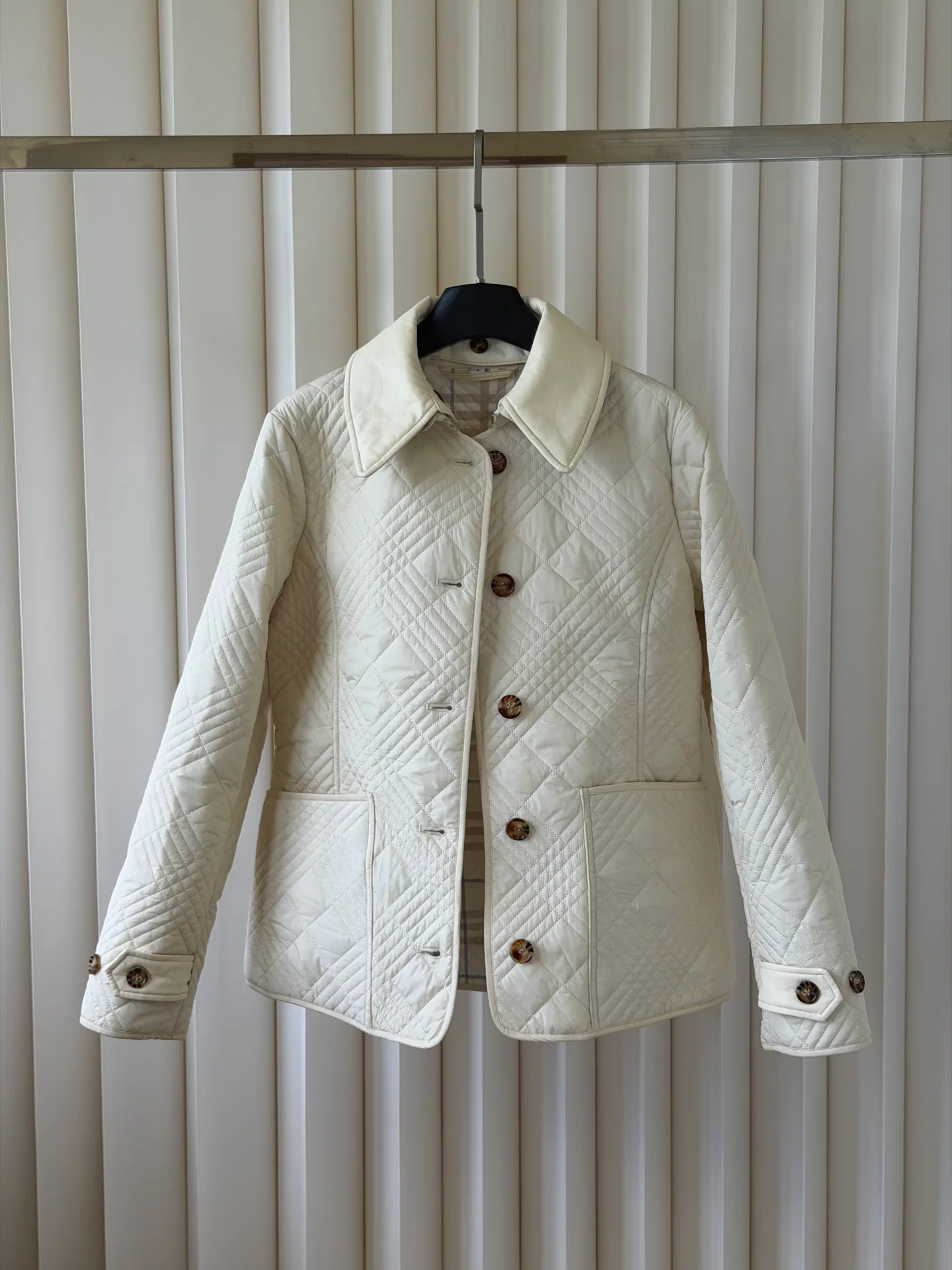 Куртки И Пуховики Женские Burberry 18615351