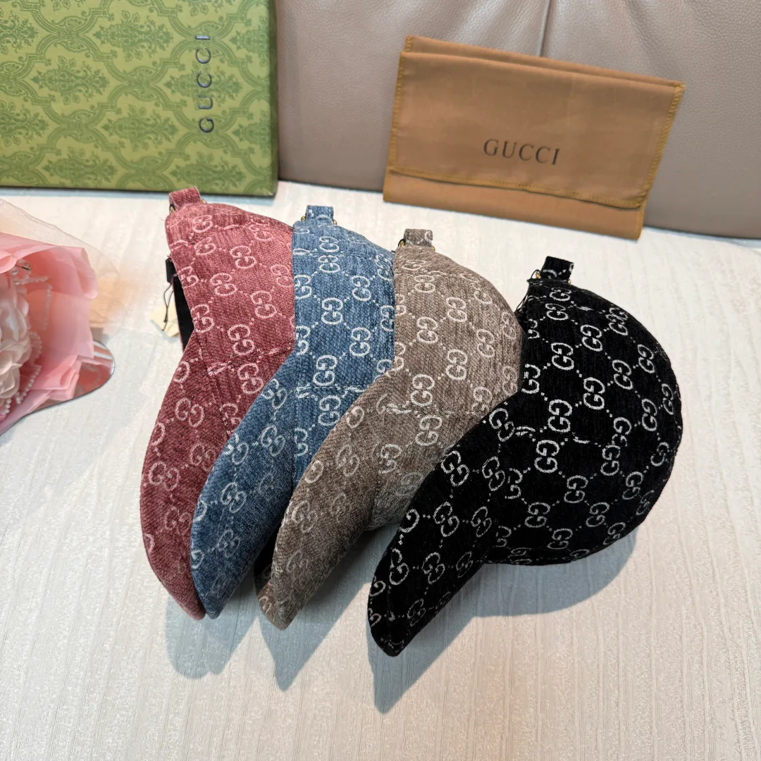 Головные Уборы Gucci 11529613