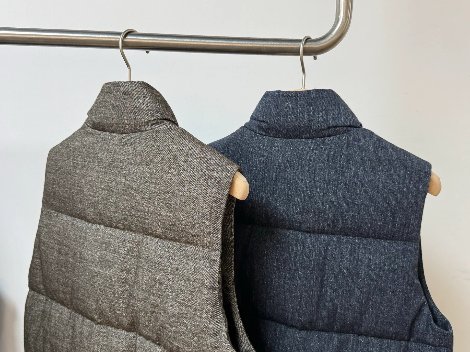 Жилеты Женские Brunello Cucinelli 18106260