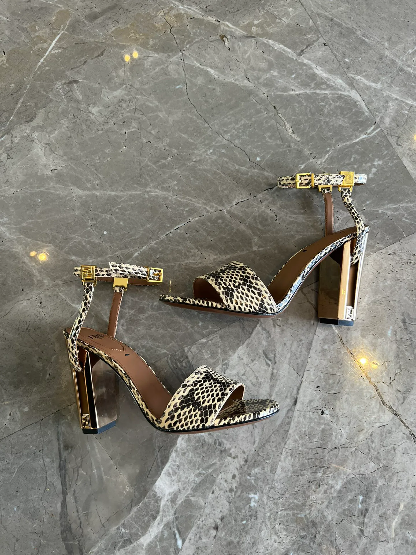 Босоножки Женские Fendi 9227095