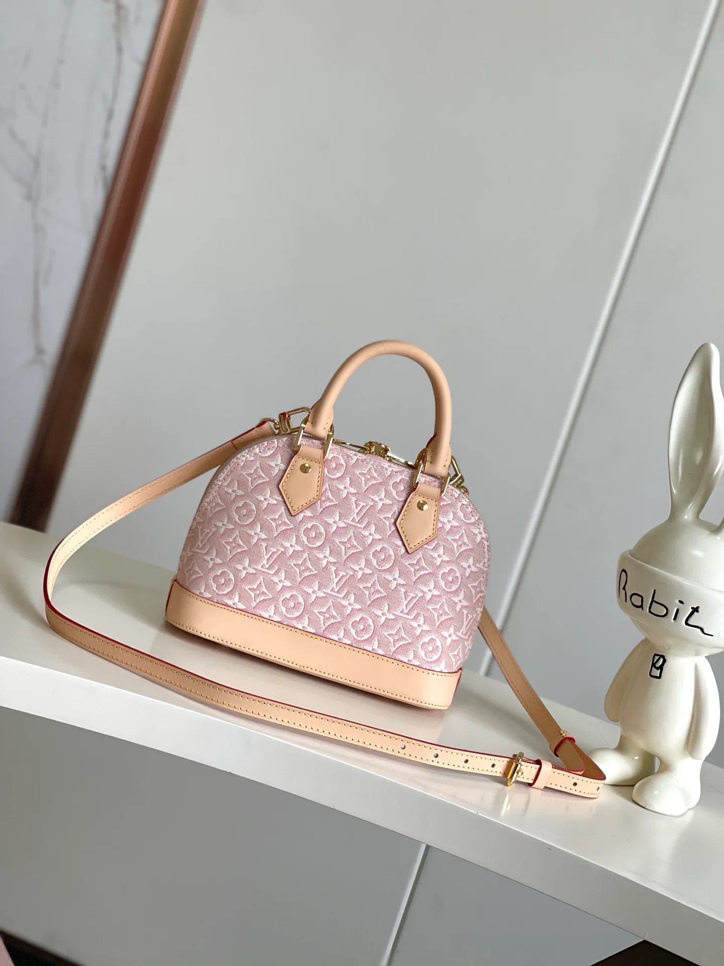 Классические Сумки Женские Louis Vuitton 18170463
