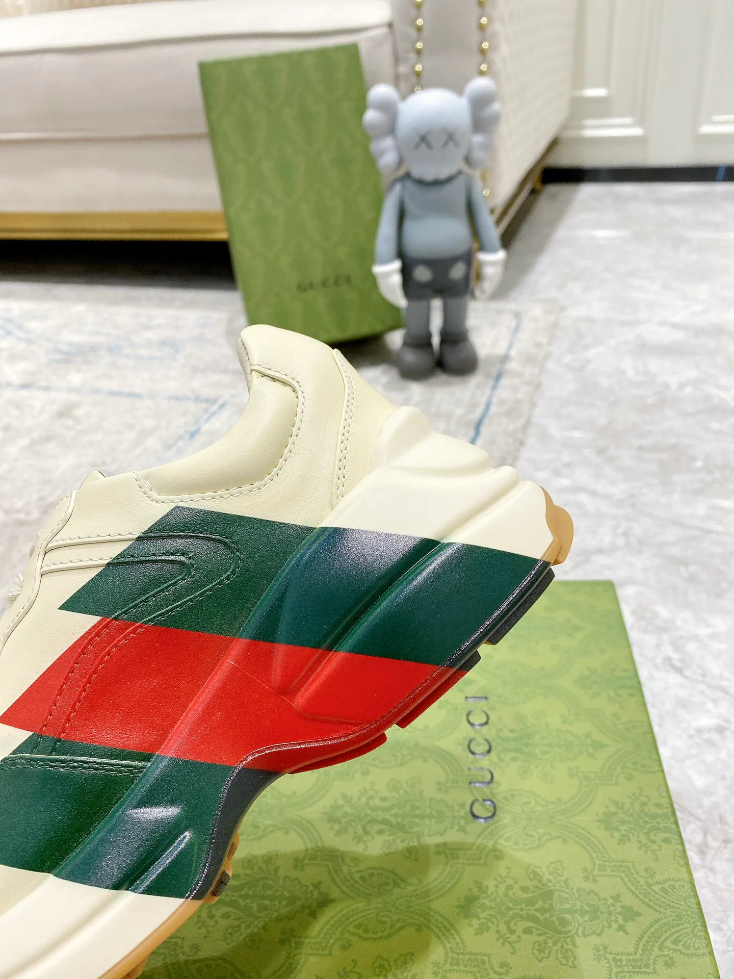 Кроссовки Женские Gucci 375836