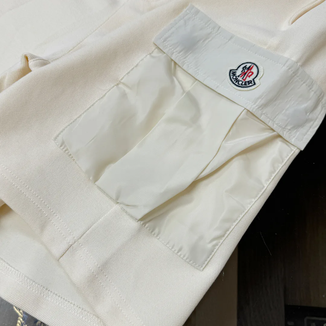 Шорты Женские Moncler 11873043