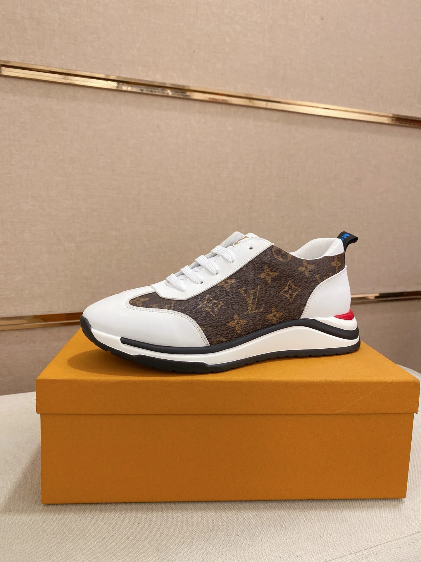 Кроссовки Мужские Louis Vuitton 588003