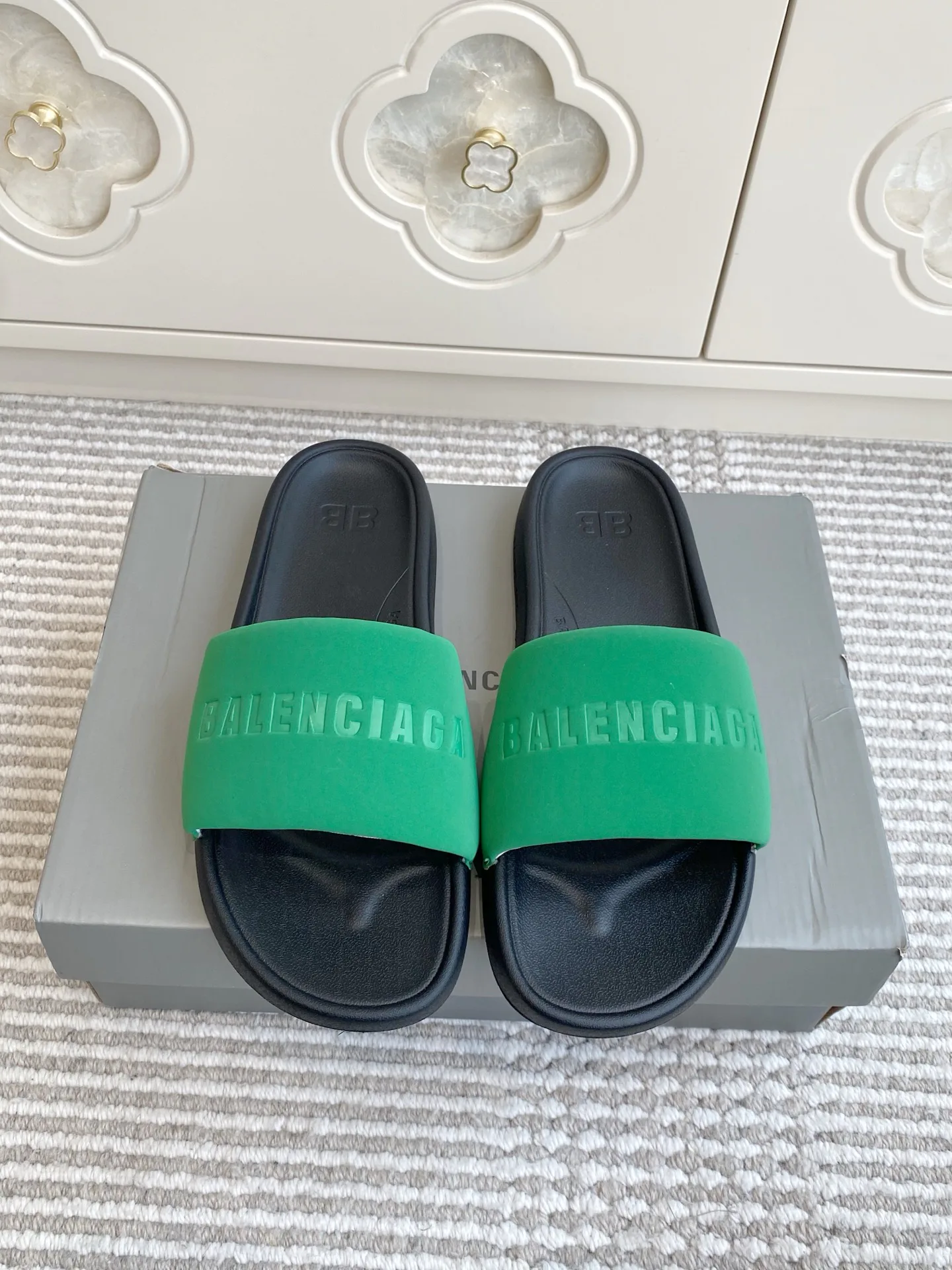 Шлепанцы Женские Balenciaga 11430330