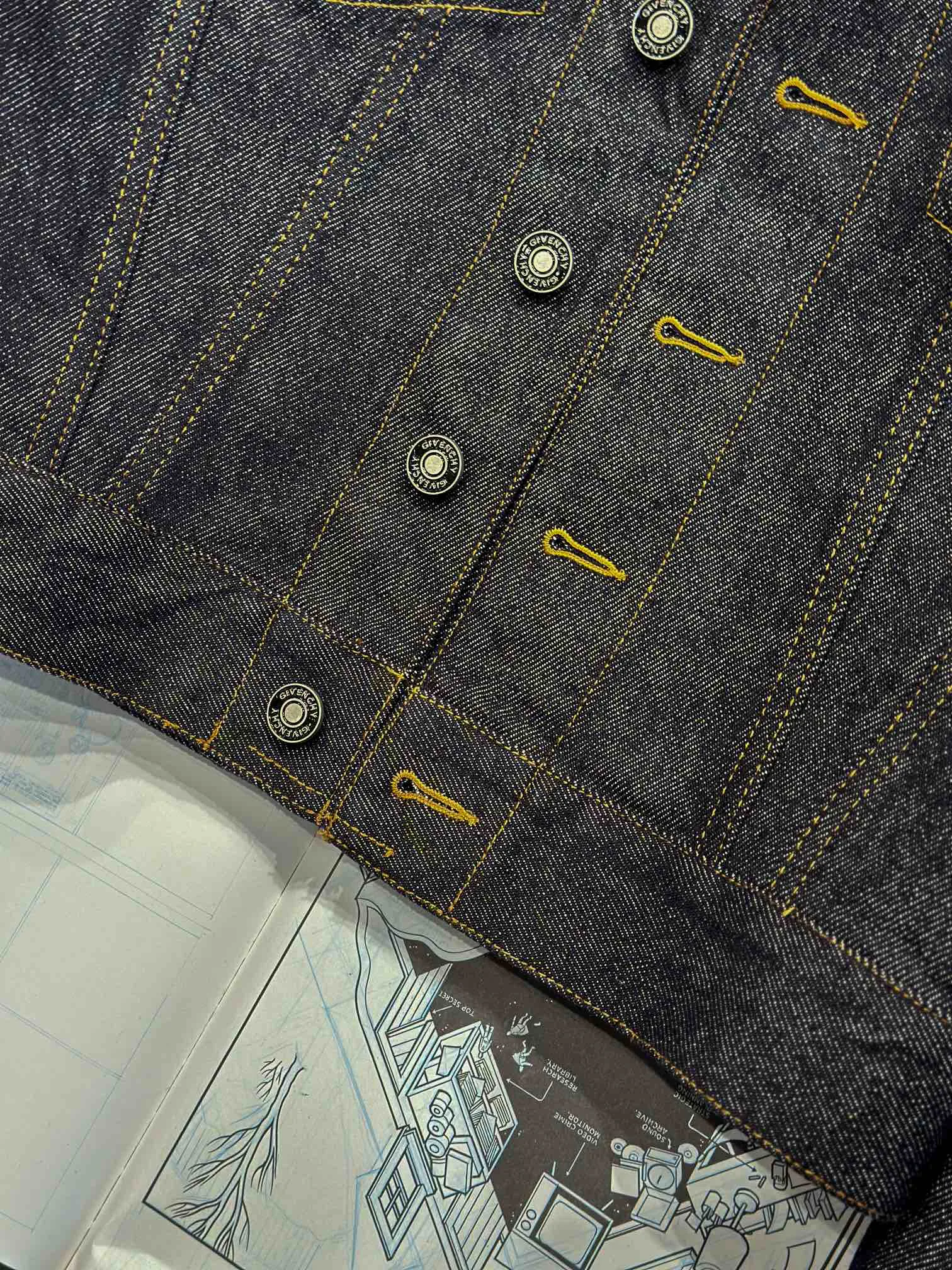 Куртки И Пуховики Женские Givenchy 10299910