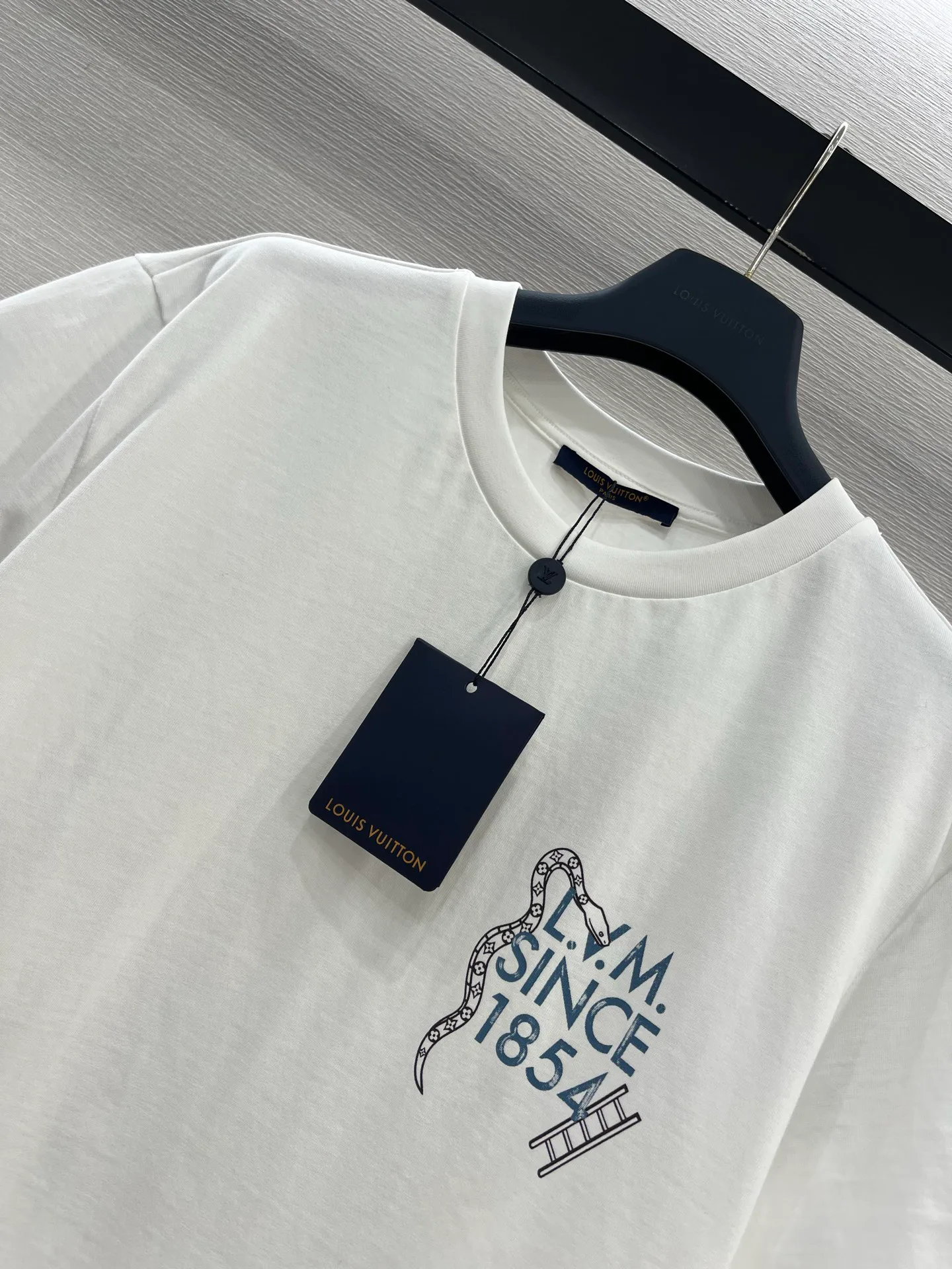 Футболки Женские Louis Vuitton 1352056