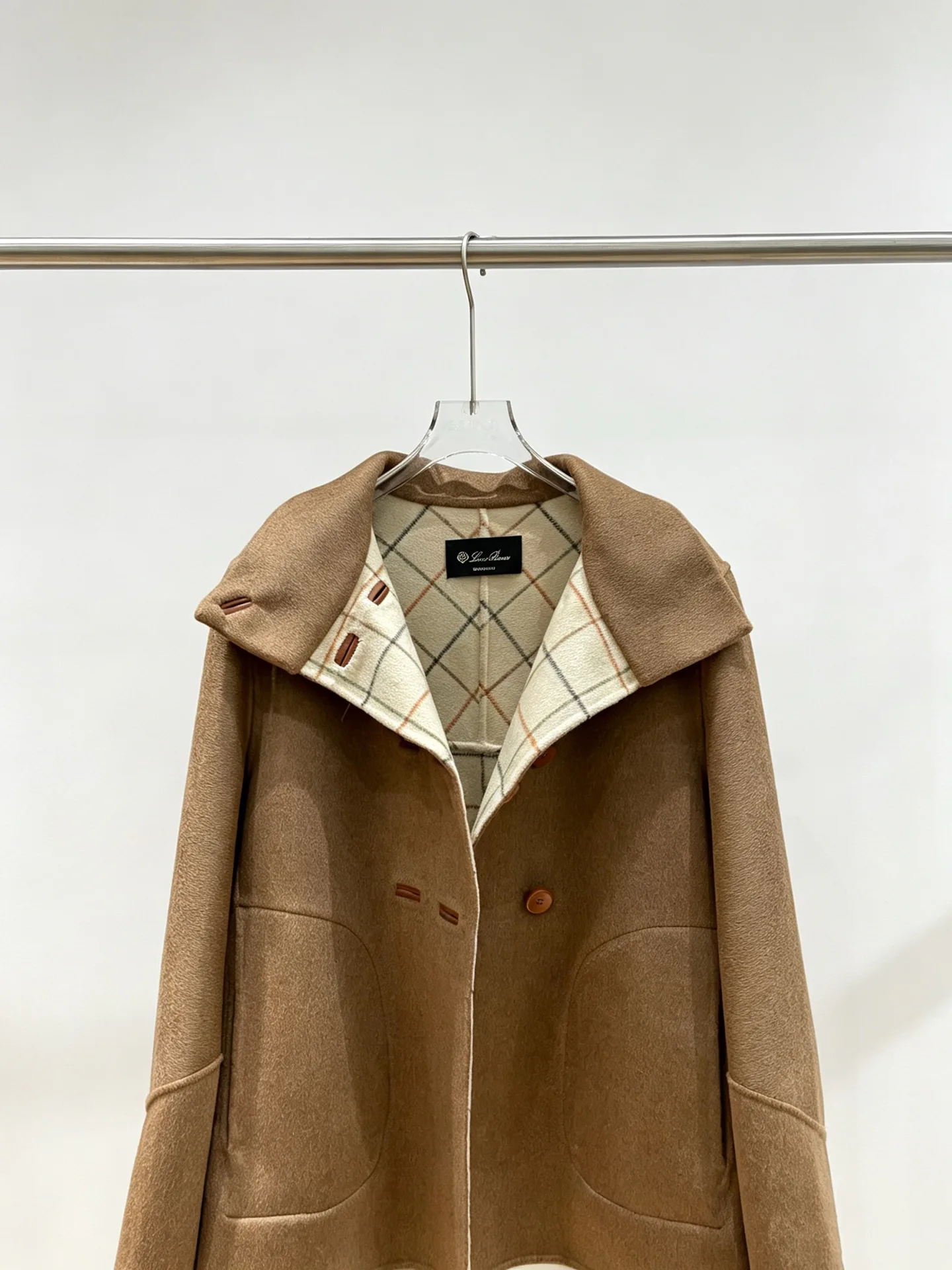 Пальто Женские Loro Piana 18936576