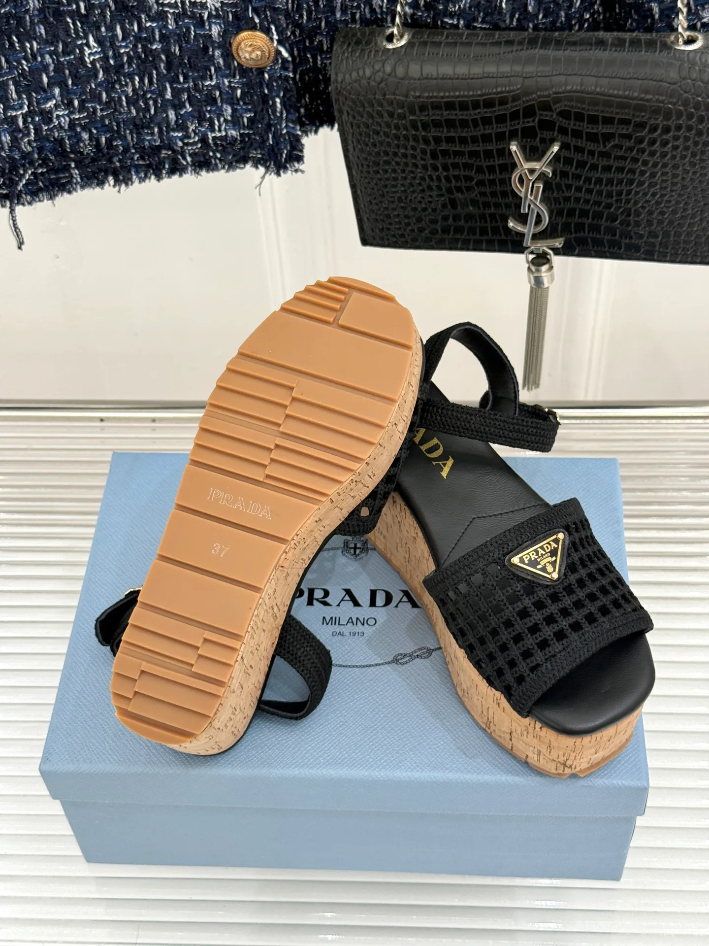 Босоножки Женские Prada 17896699