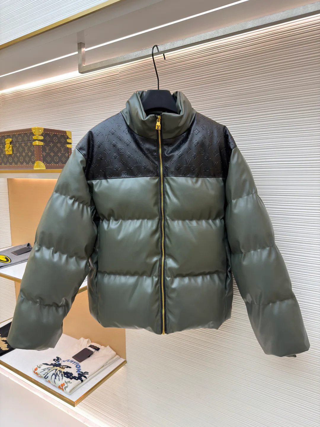 Куртки И Пуховики Мужские Louis Vuitton 1270789