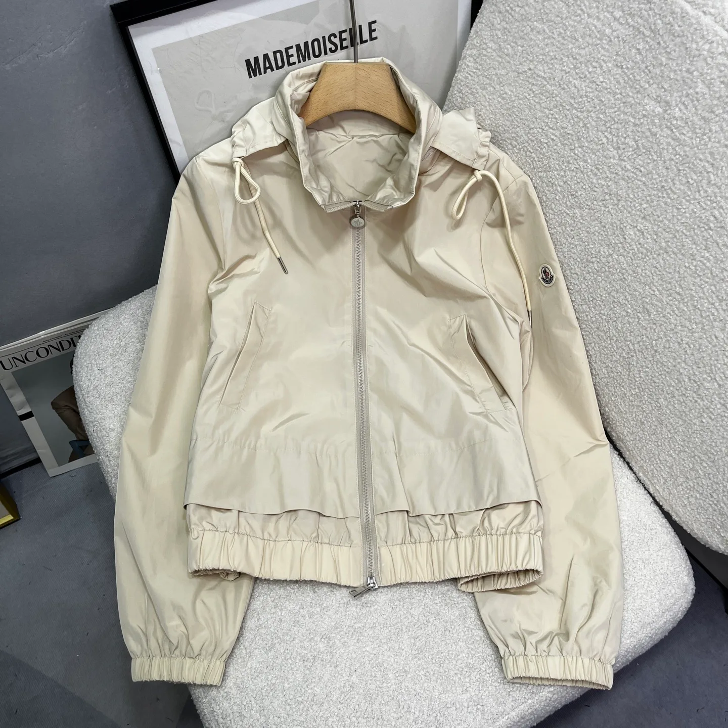 Куртки И Пуховики Женские Moncler 2988823