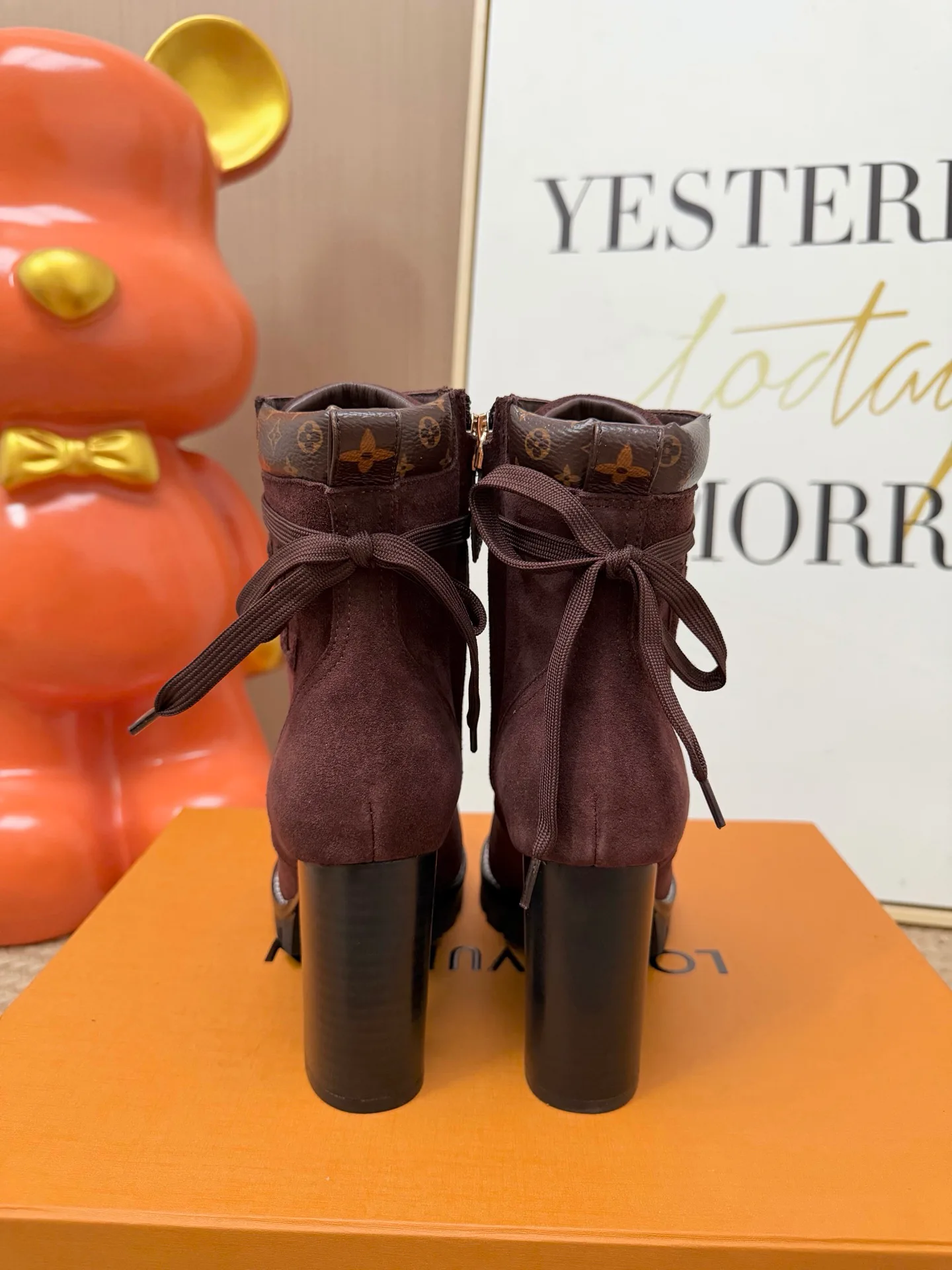 Ботинки Женские Louis Vuitton 18843861