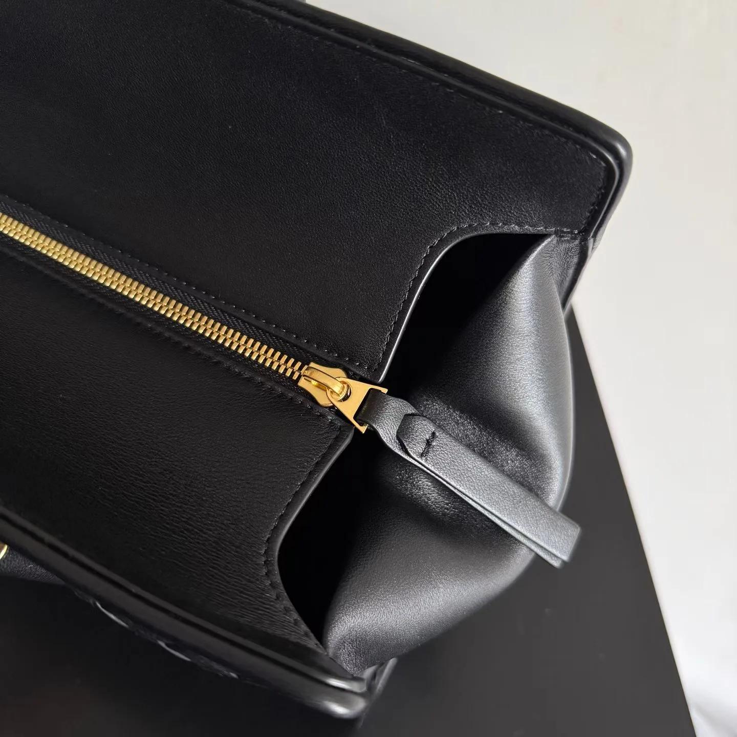 Классические Сумки Женские Bottega Veneta 17973994