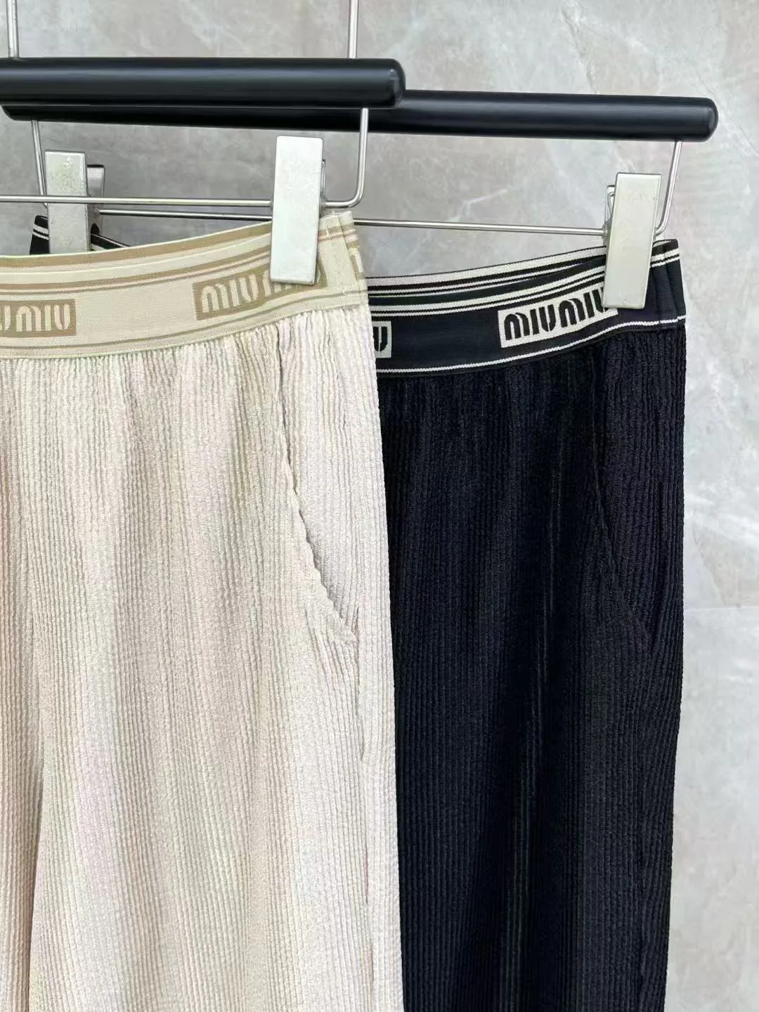 Брюки Женские Miu Miu 11268105