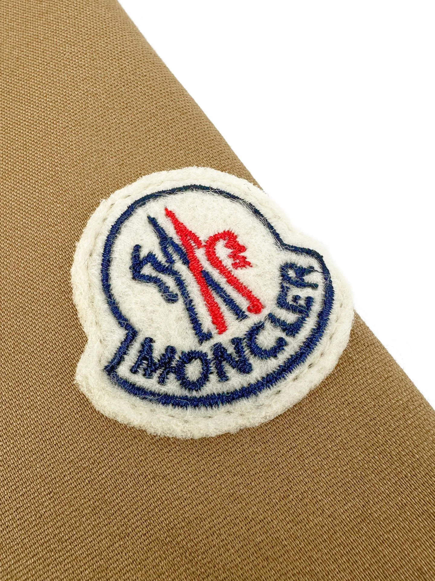 Куртки И Пуховики Женские Moncler 18487132