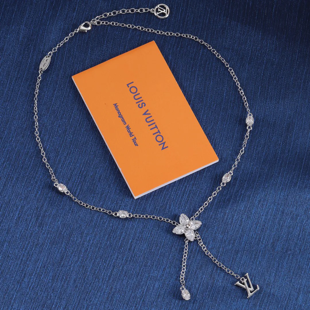 Бижутерия Louis Vuitton 4051