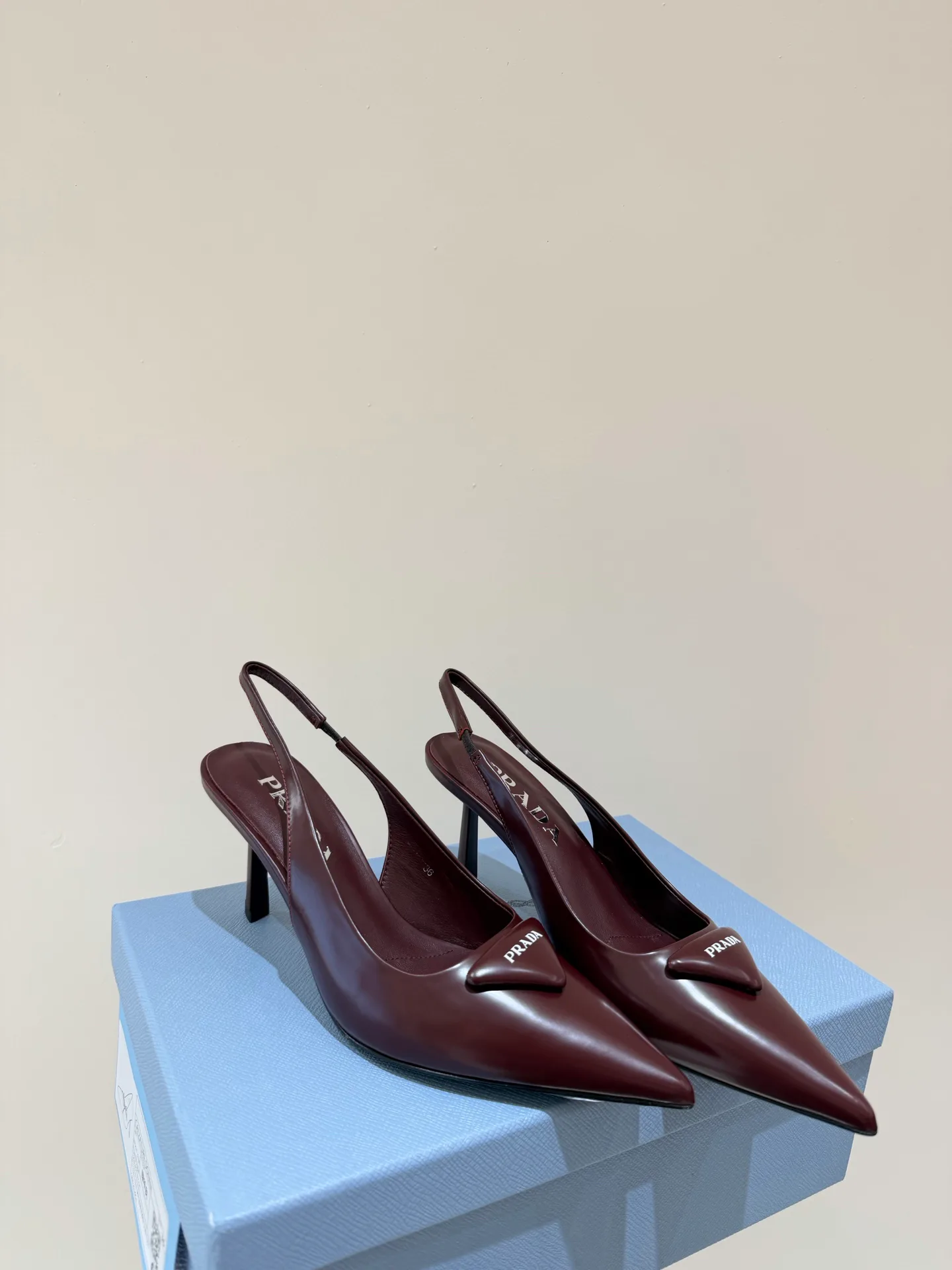 Туфли Женские Prada 10875502