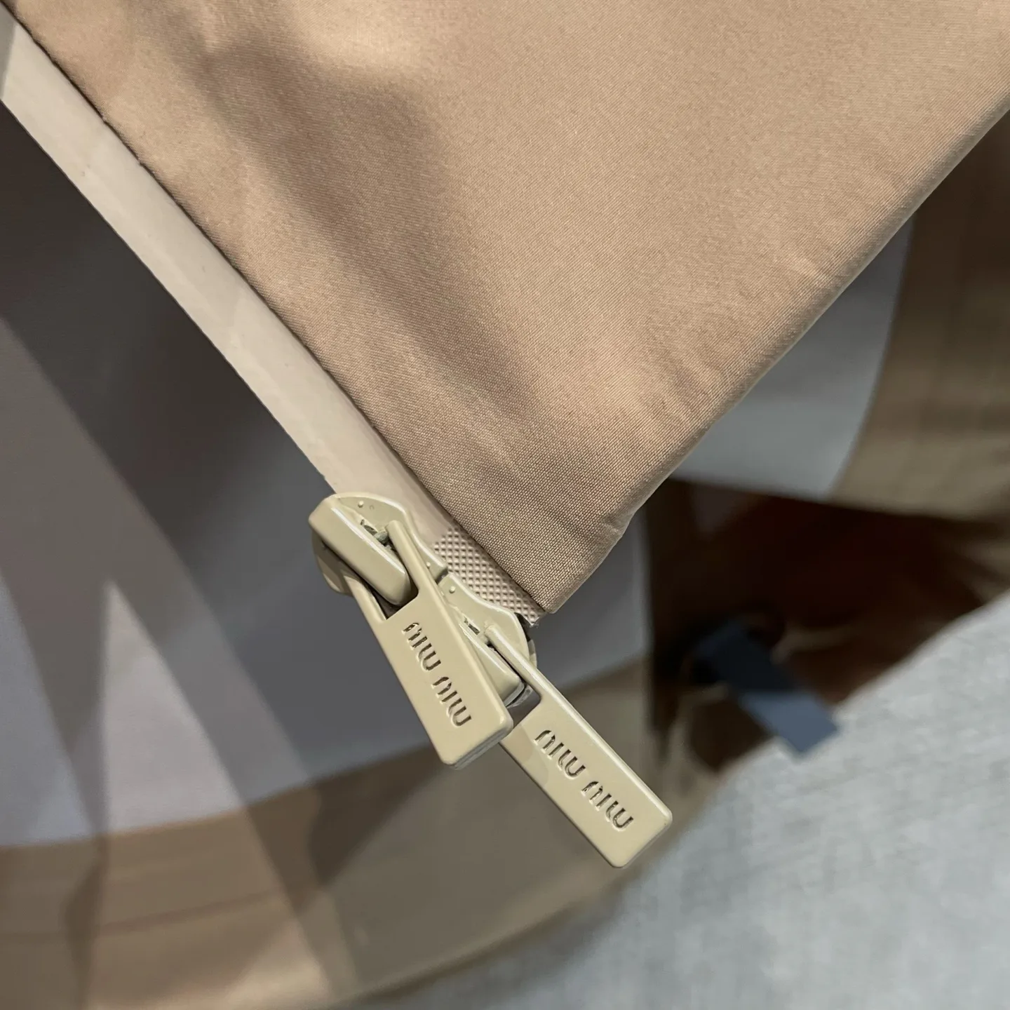 Куртки И Пуховики Женские Miu Miu 10655683