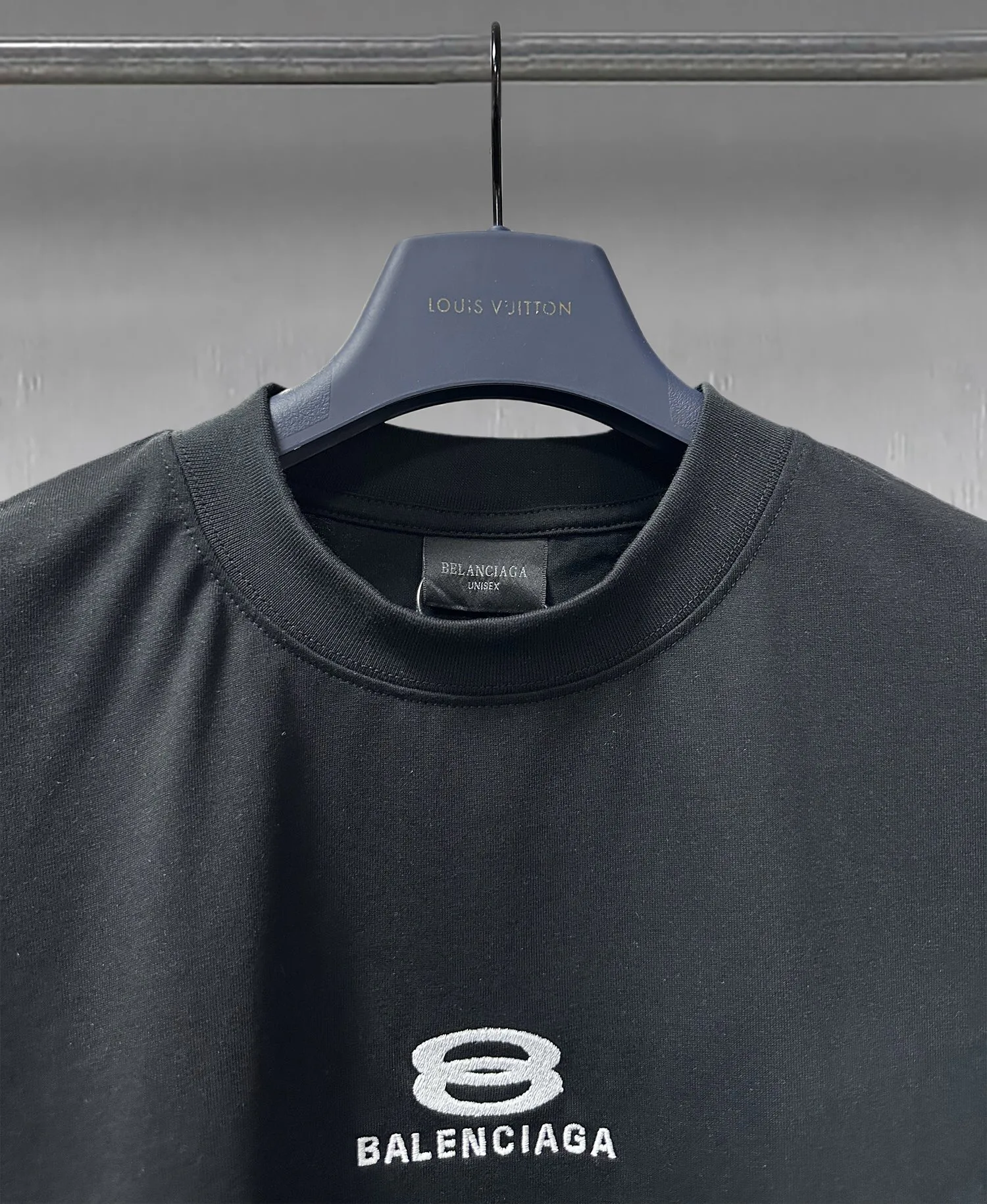 Футболки Женские Balenciaga 9495932