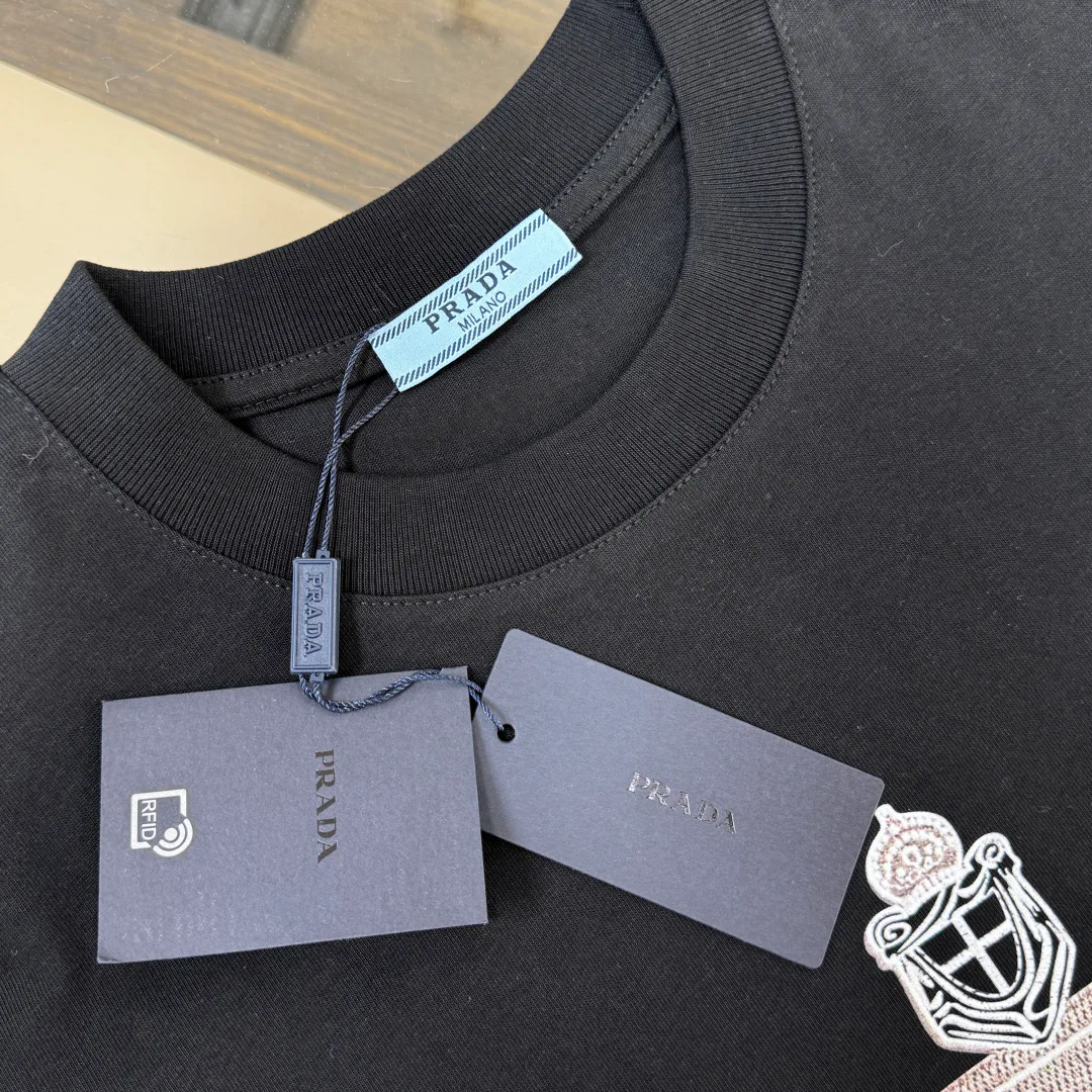 Футболки Женские Prada 10201274