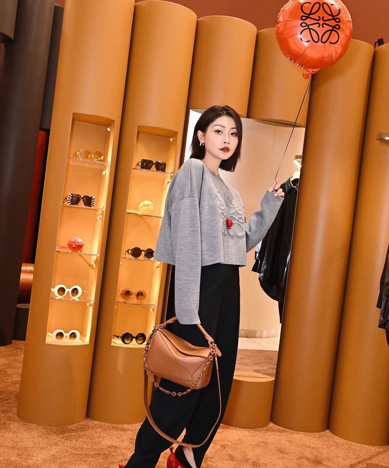 Сумки На Ремне Женские Loewe 1923926