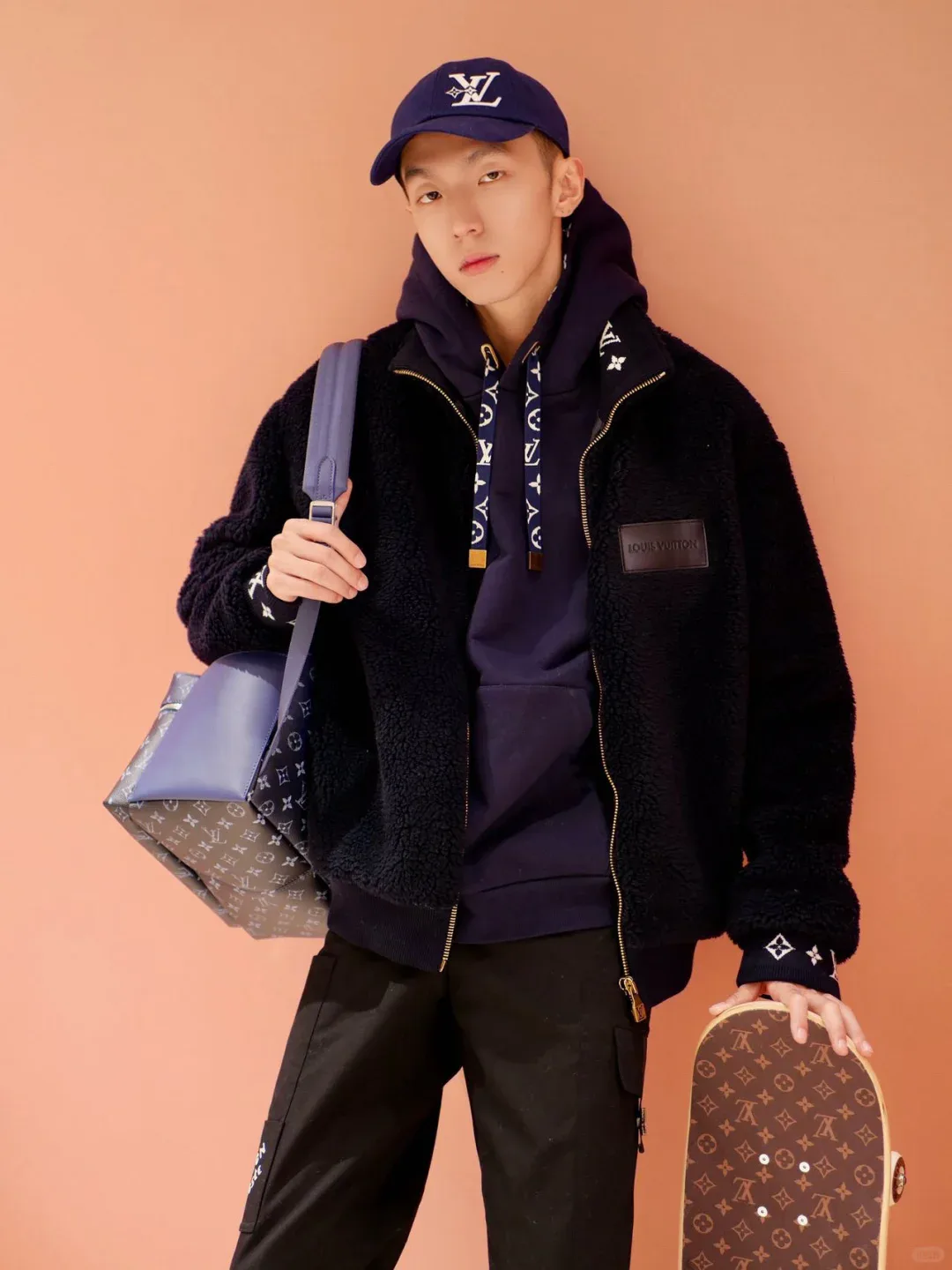 Куртки И Пуховики Мужские Louis Vuitton 5877530