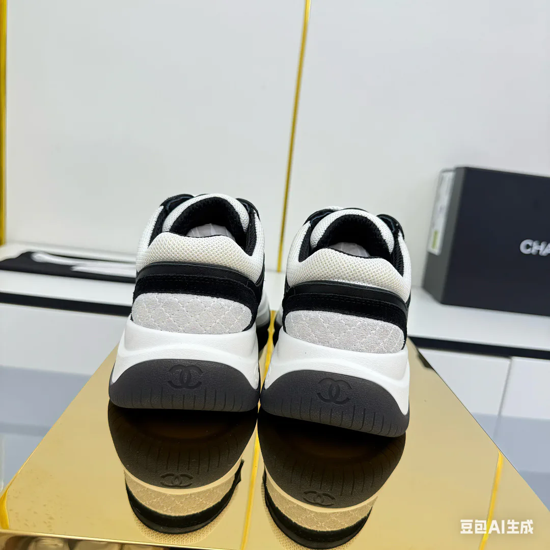 Кроссовки Женские Chanel 4502744