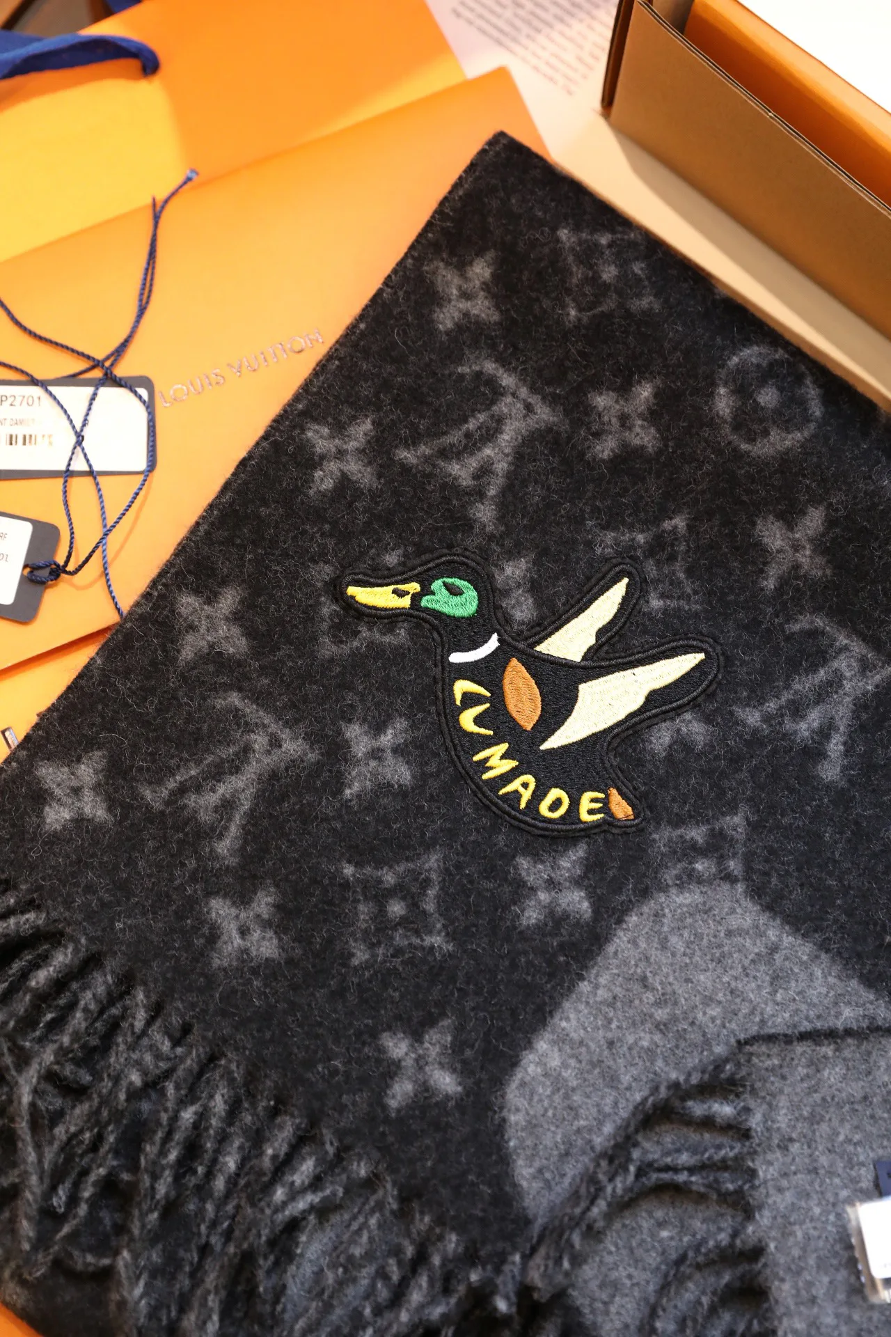 Шарфы Louis Vuitton 5396891