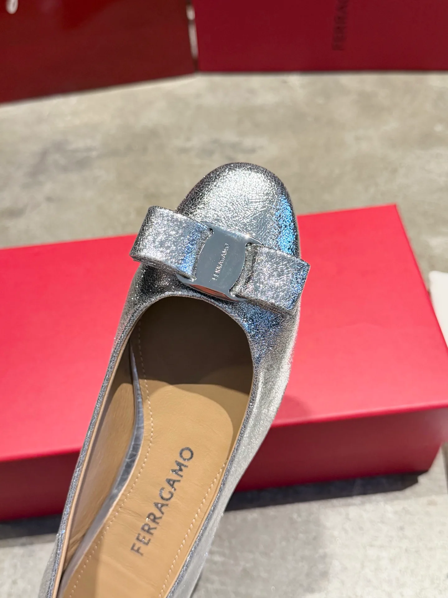 Балетки Женские Salvatore Ferragamo 18731767