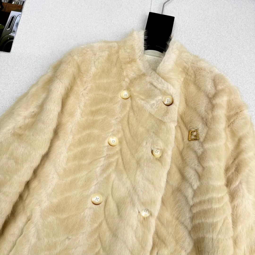 Куртки И Пуховики Женские Fendi 723197