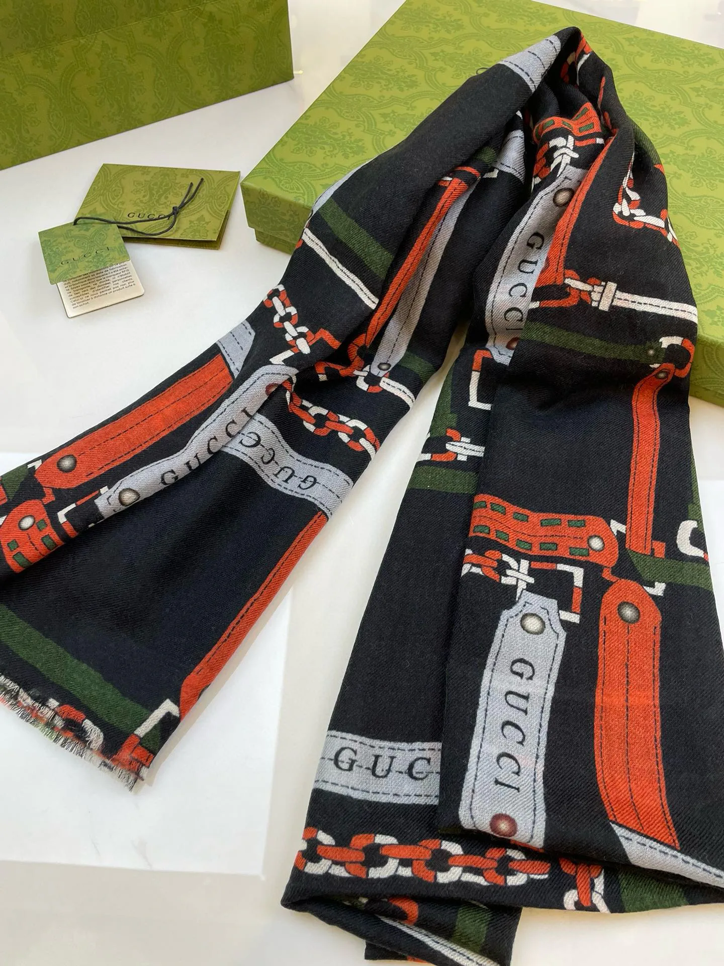 Шарфы Gucci 159120