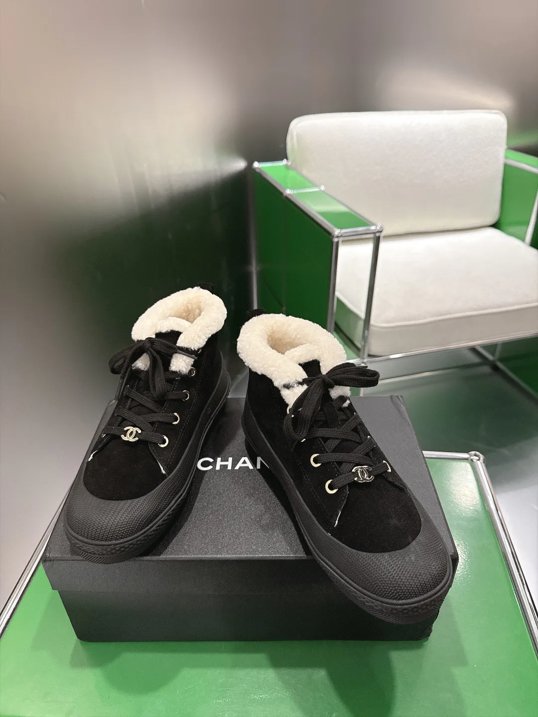 Кроссовки Женские Chanel 19460617