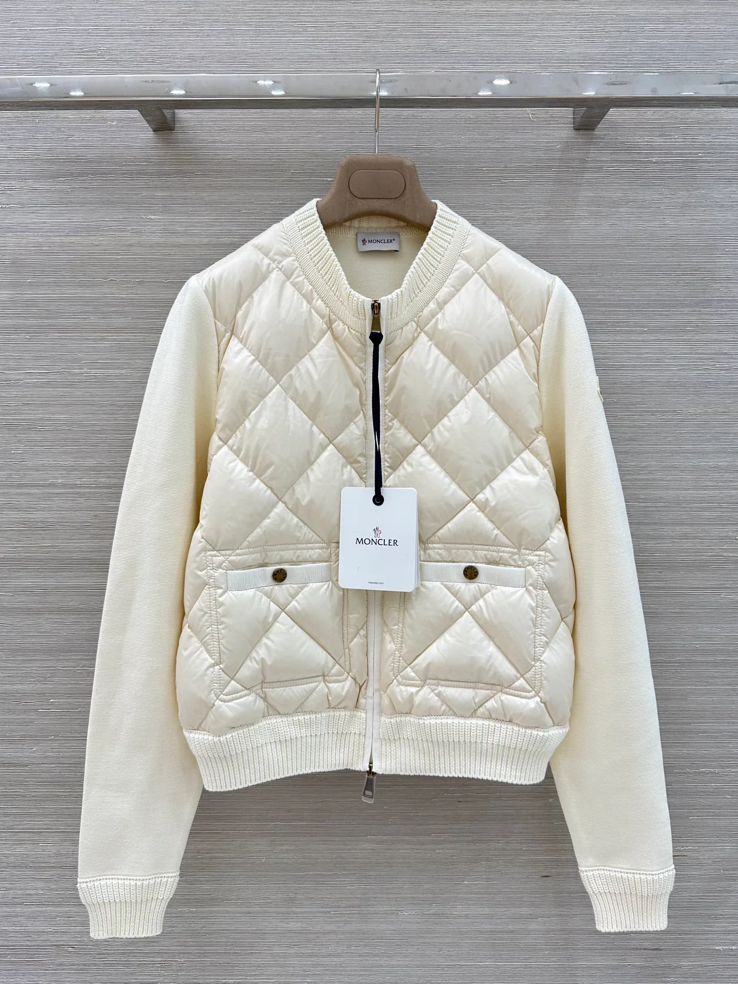 Куртки И Пуховики Женские Moncler 19131422