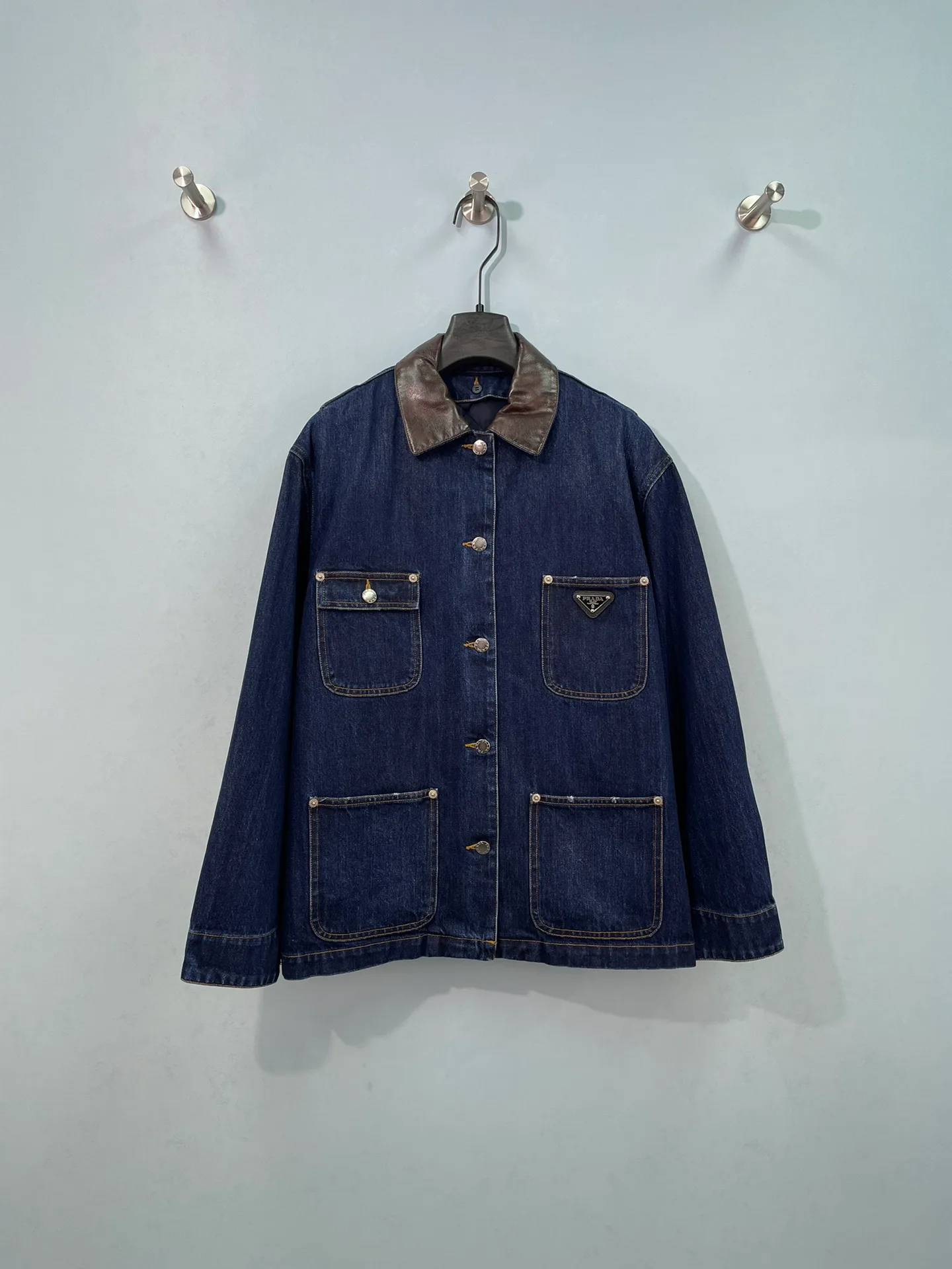 Куртки И Пуховики Женские Prada 18612458