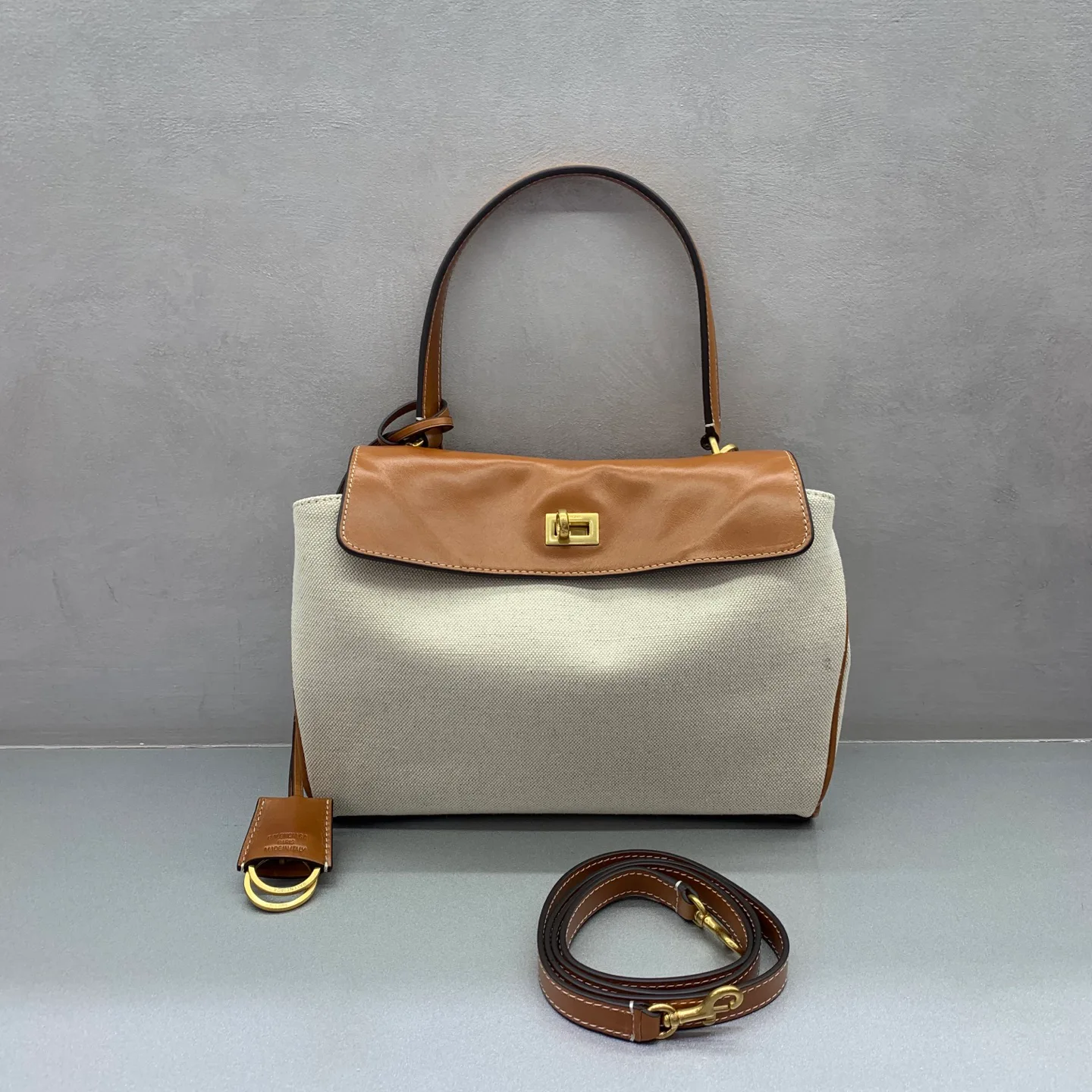 Классические Сумки Женские Balenciaga 18136011
