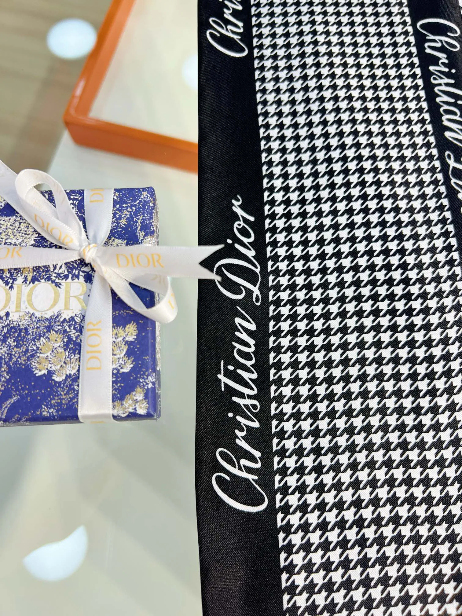 Платки Christian Dior 11148224